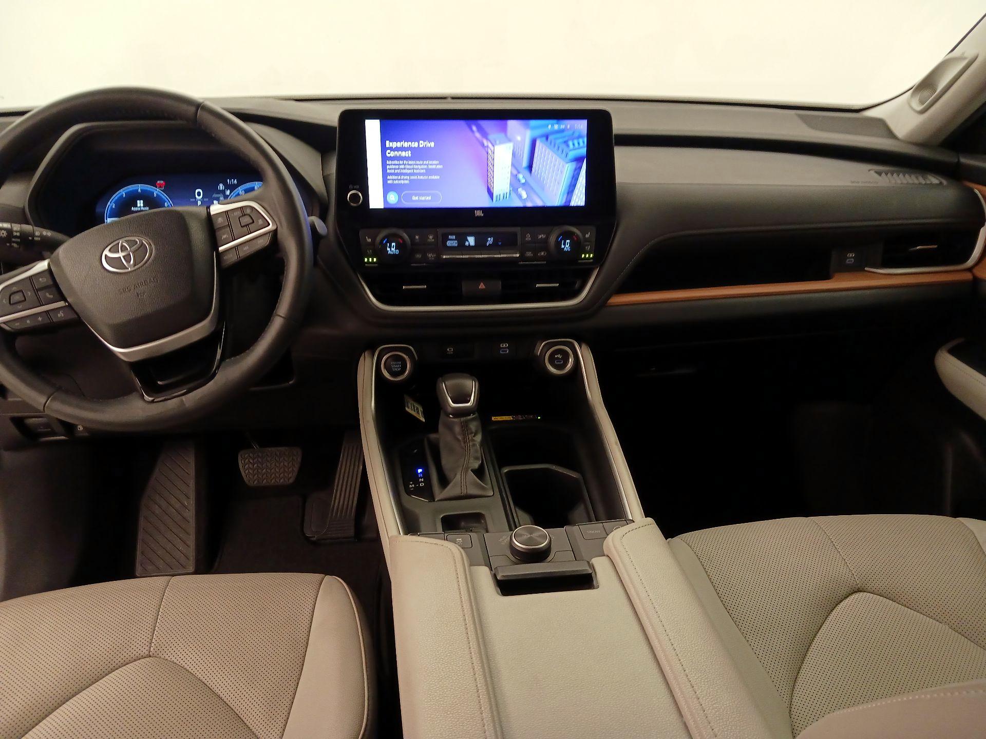 Thumbnail: 2024 Toyota Grand Highlander - 9