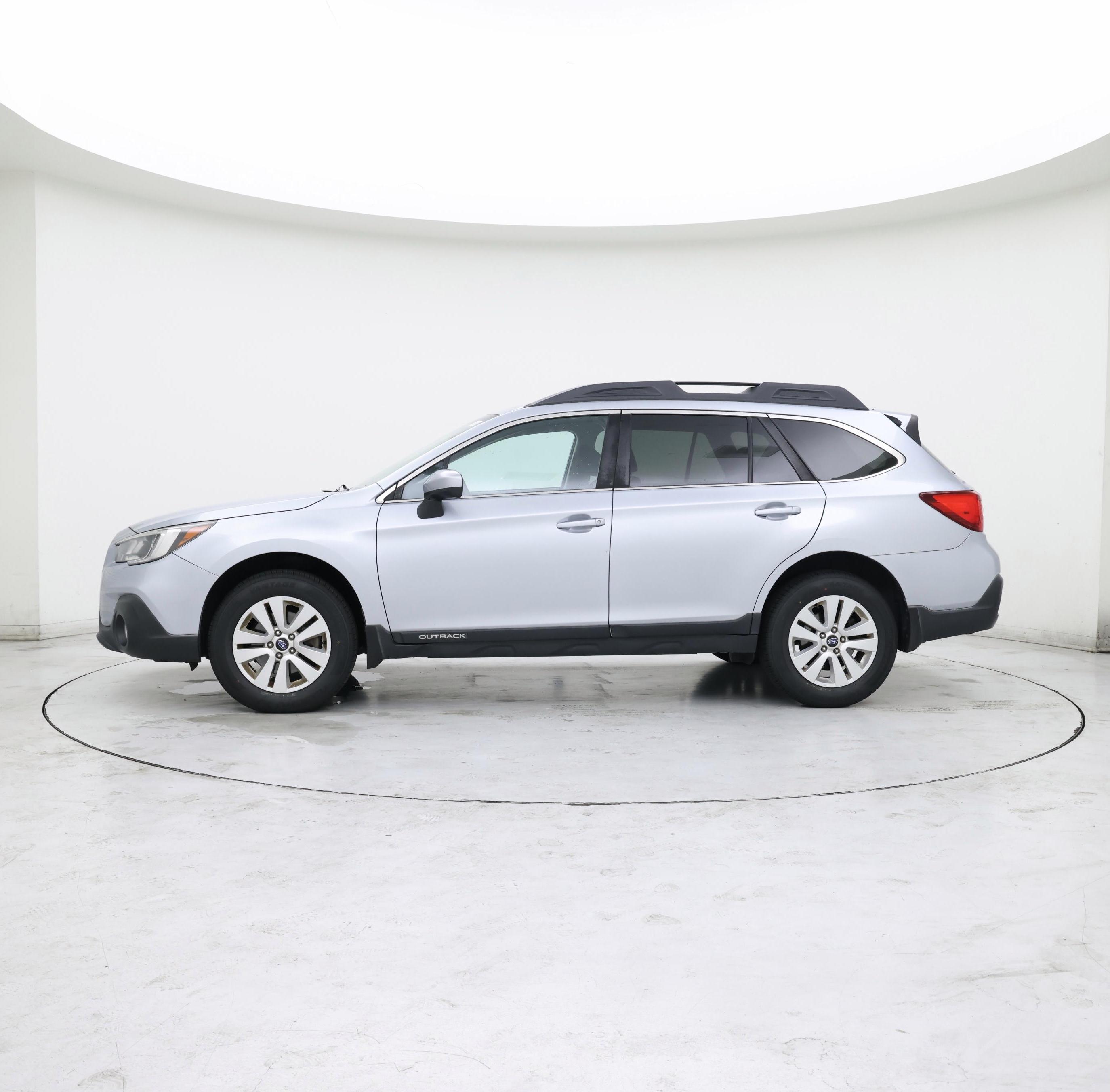 Thumbnail: 2018 Subaru Outback - 3
