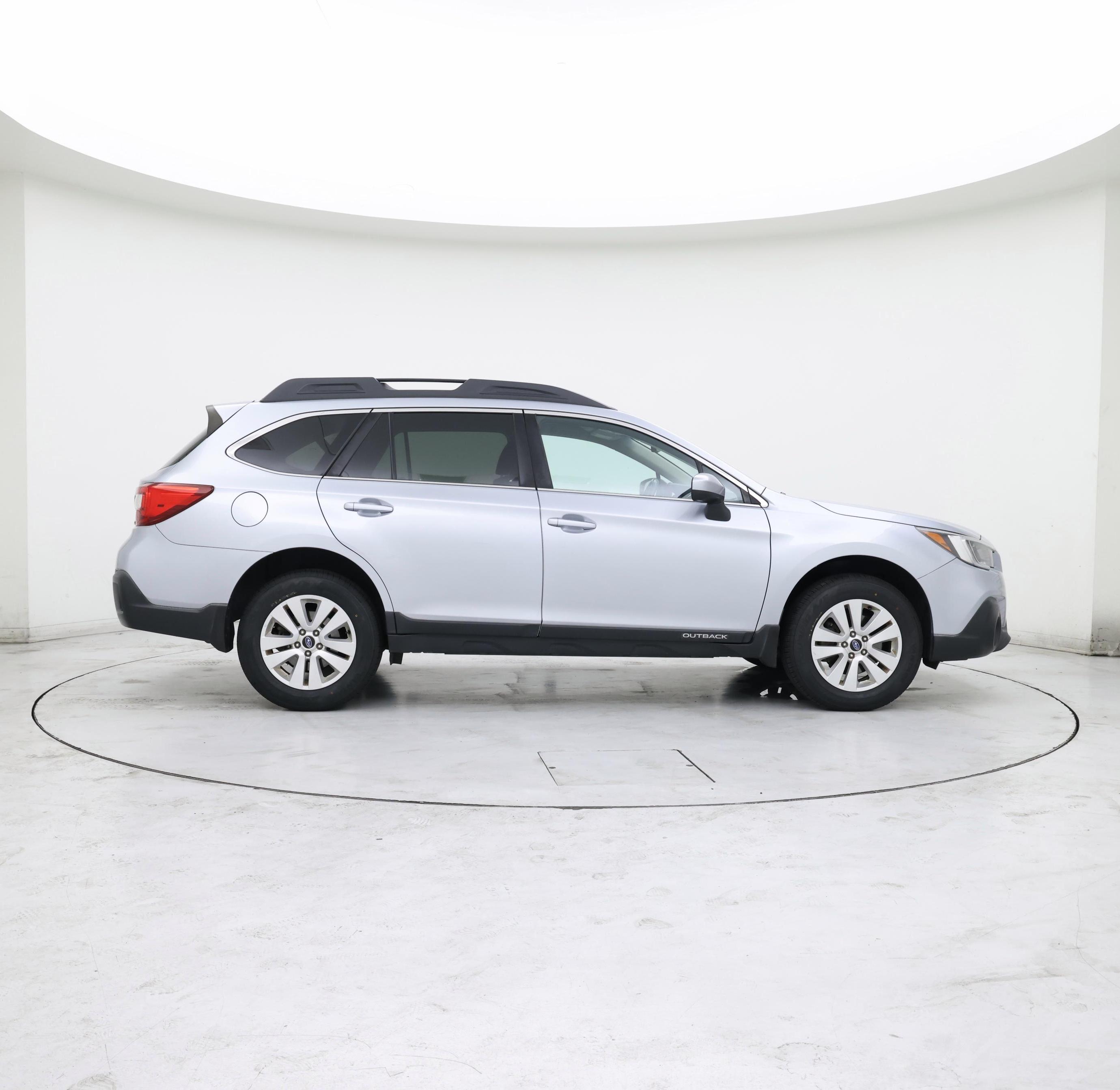 Thumbnail: 2018 Subaru Outback - 7