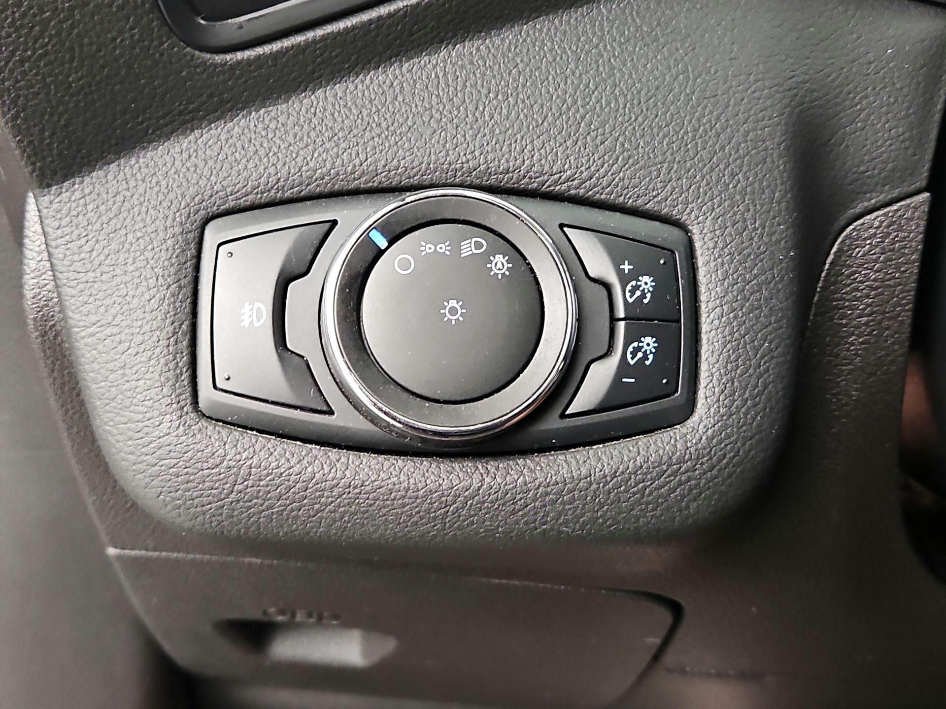 Thumbnail: 2014 Ford Escape - 13