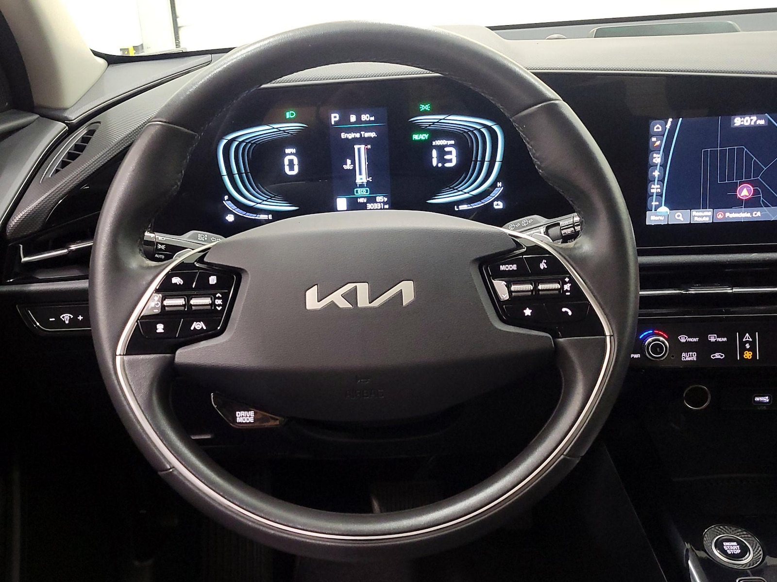 2025 Kia Niro EX - Photo 11