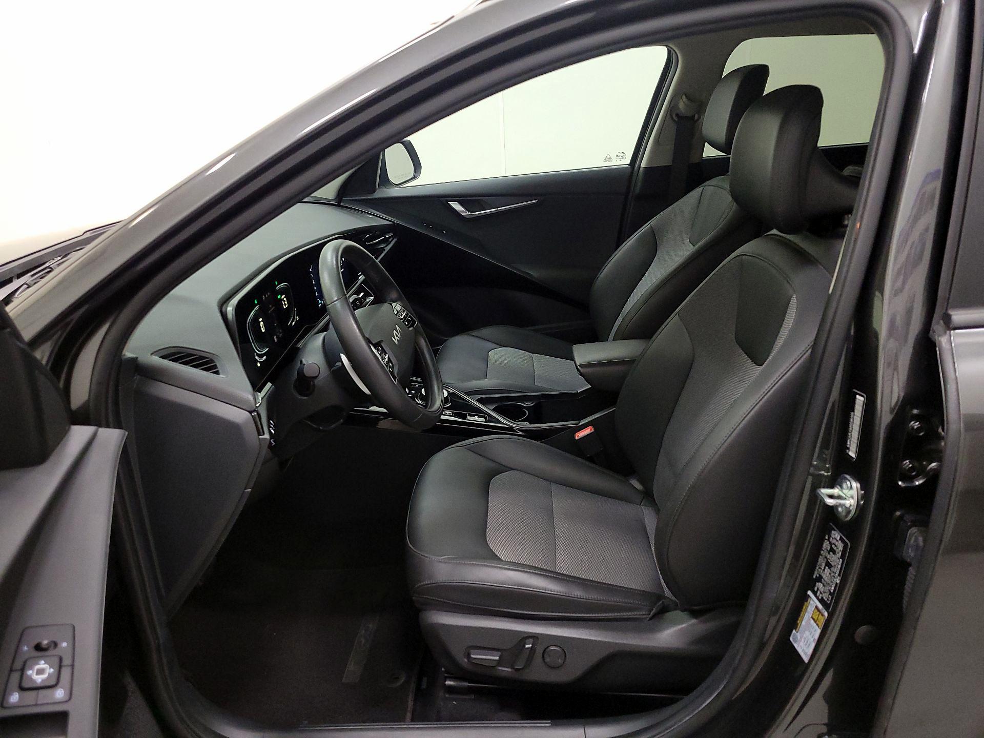 Thumbnail: 2025 Kia Niro - 11