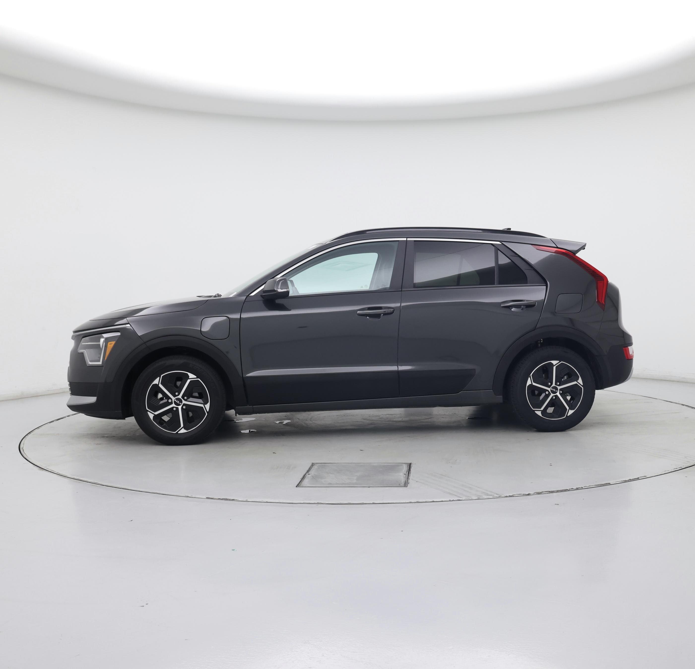 Thumbnail: 2025 Kia Niro - 3