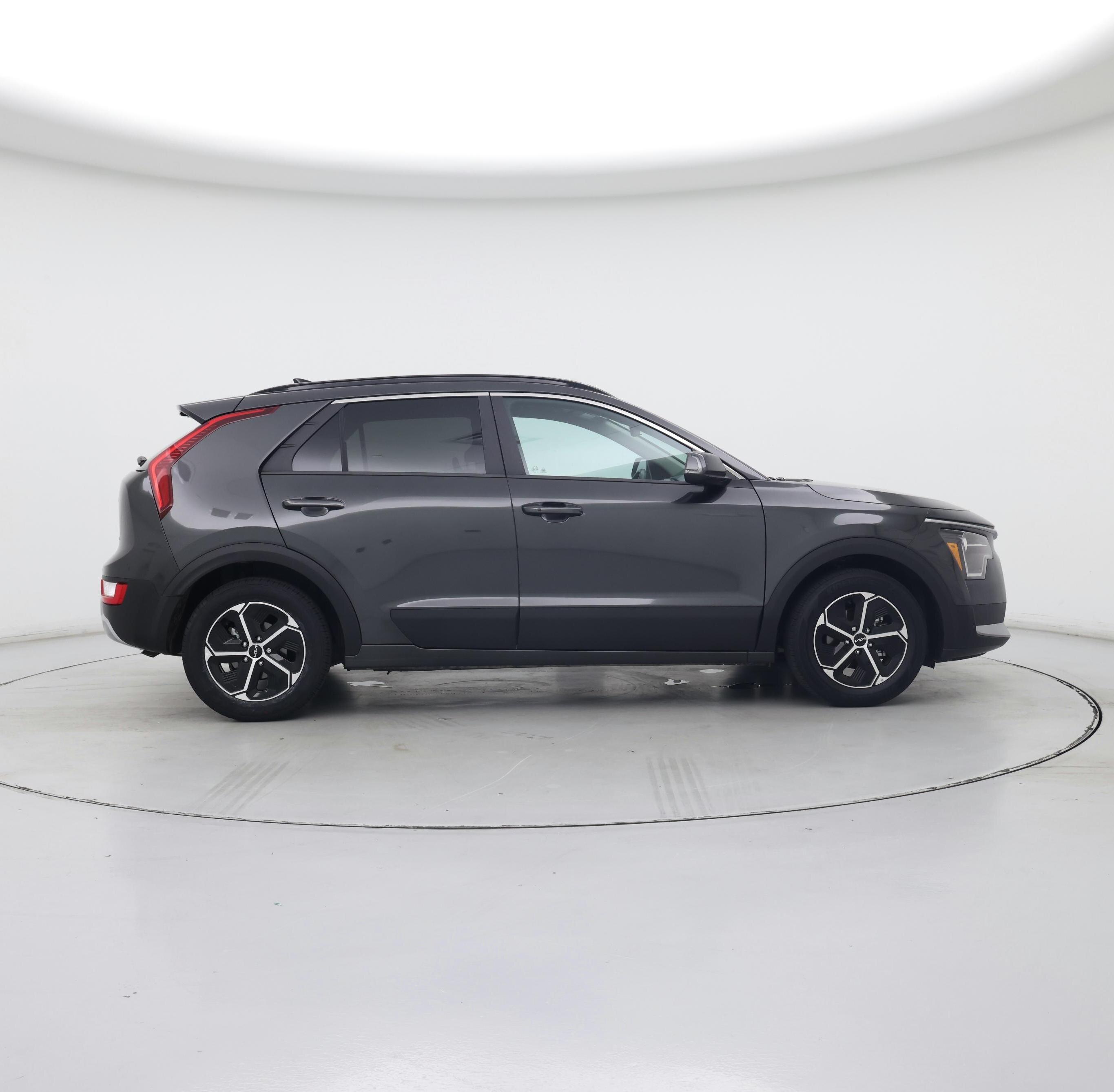 Thumbnail: 2025 Kia Niro - 7