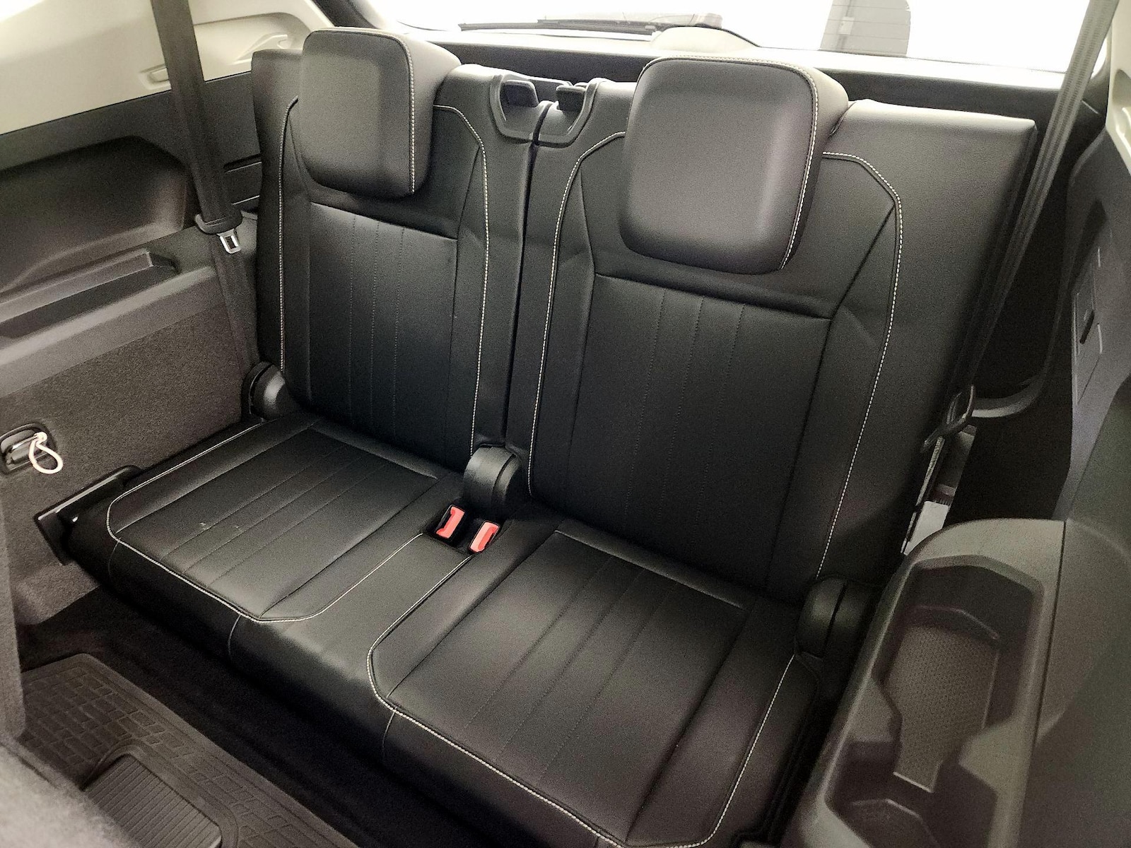2022 Volkswagen Tiguan SE - Photo 22