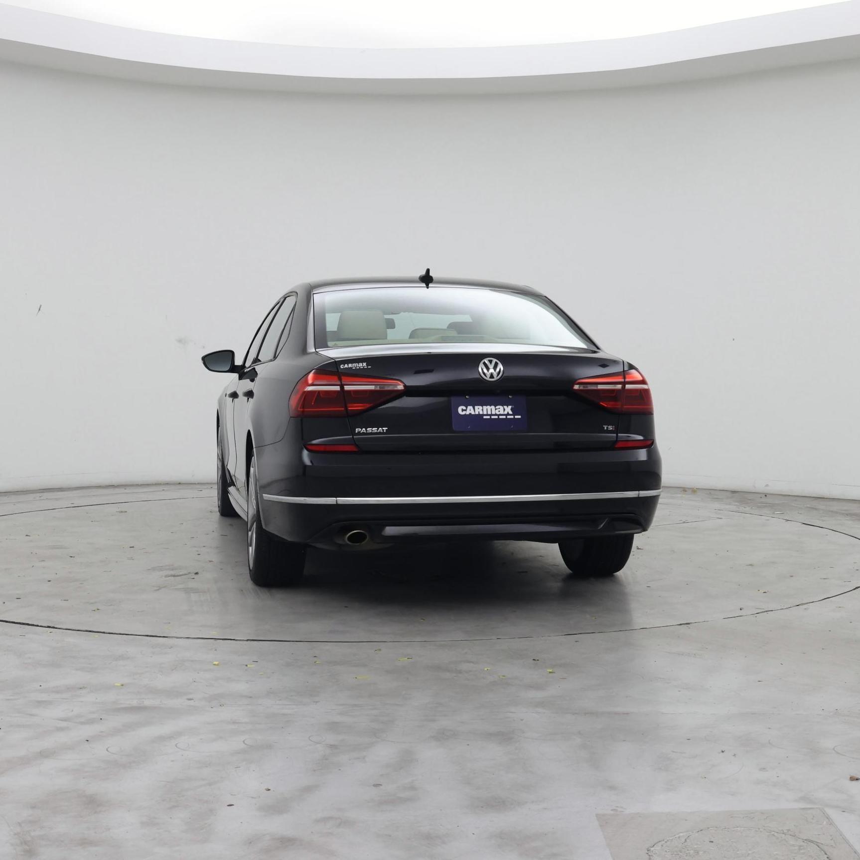 Thumbnail: 2018 Volkswagen Passat - 6