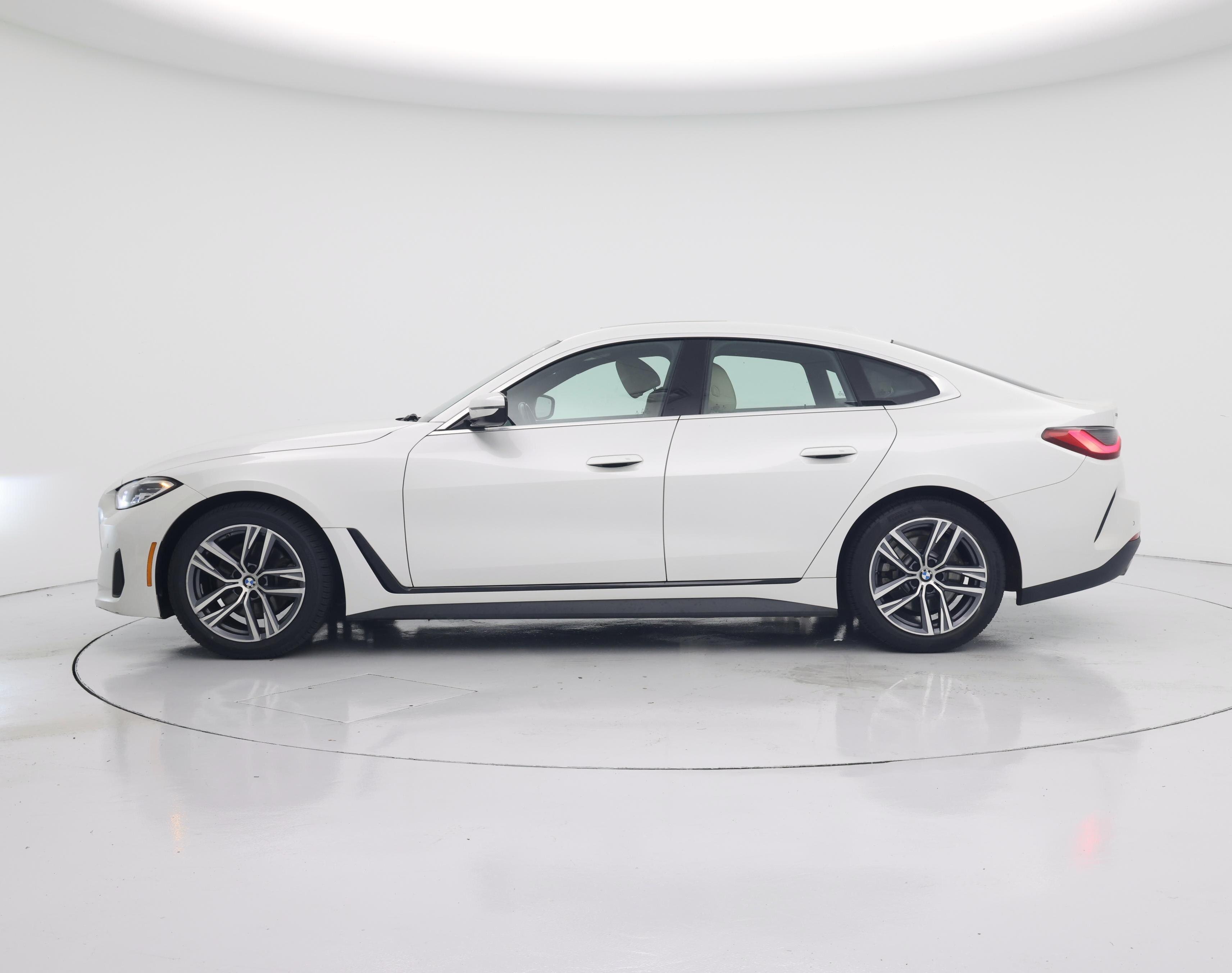 Thumbnail: 2023 BMW 4 Series - 3