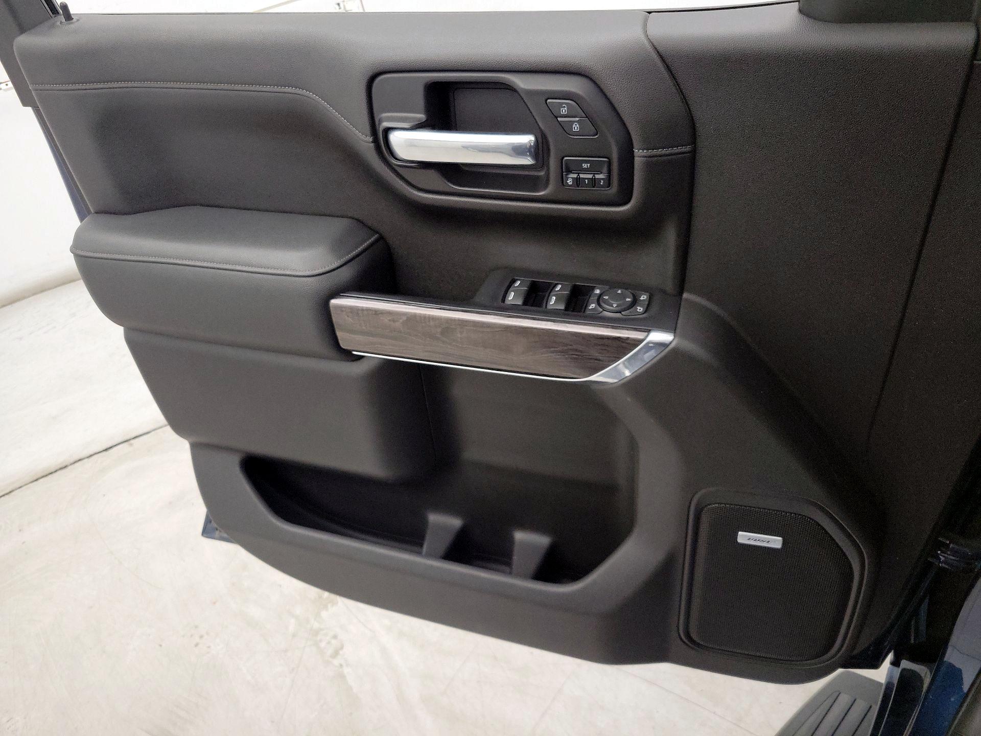 Thumbnail: 2021 Chevrolet Silverado 1500 - 12