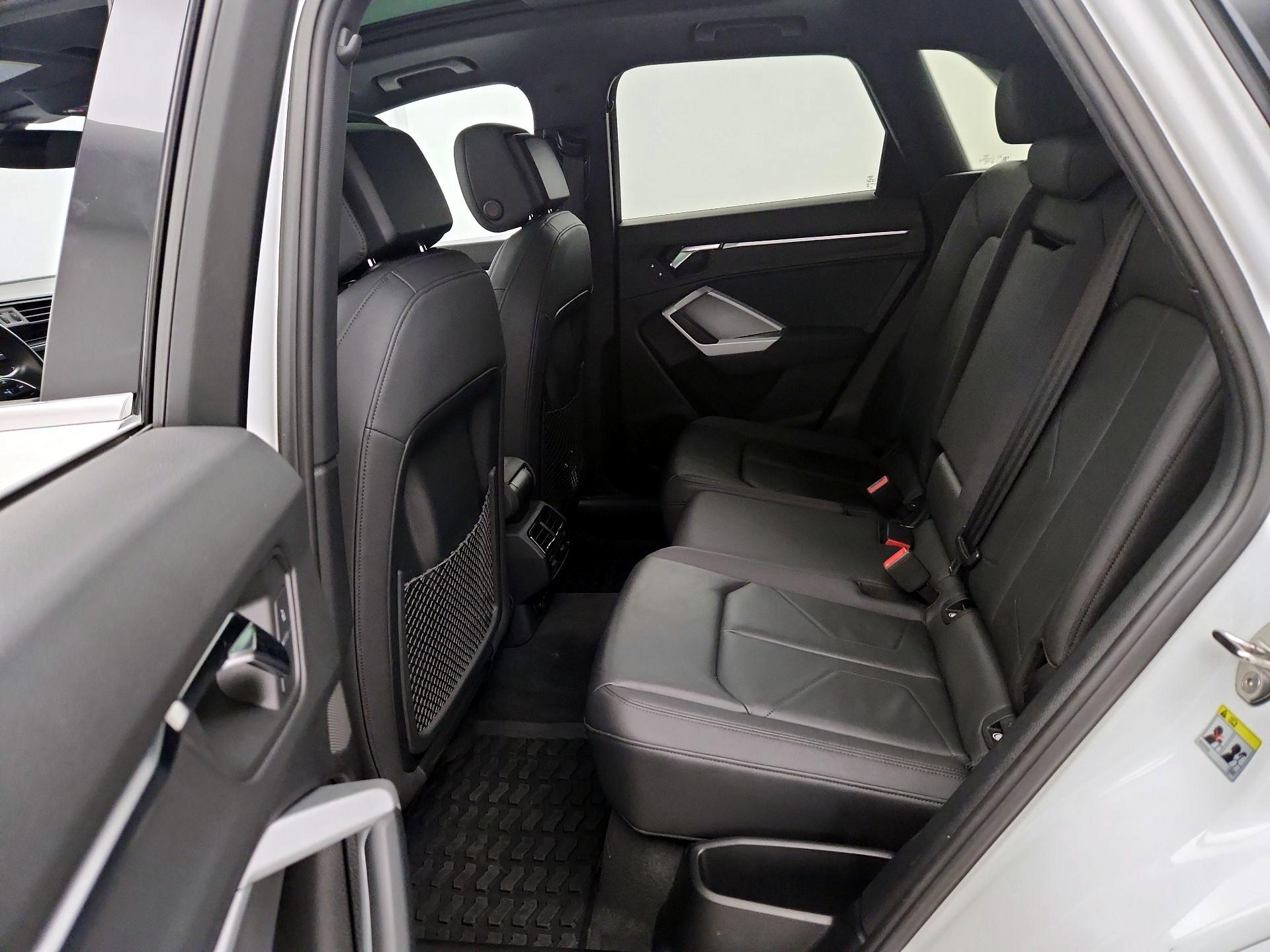 Thumbnail: 2021 Audi Q3 - 19