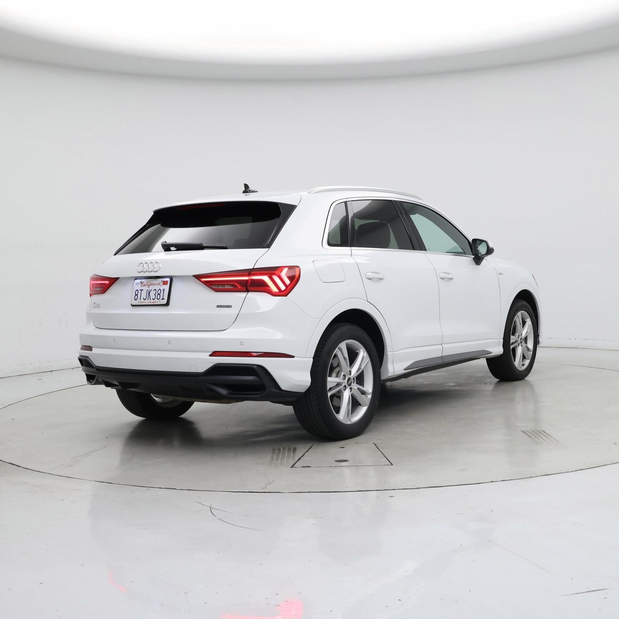 Thumbnail: 2021 Audi Q3 - 8