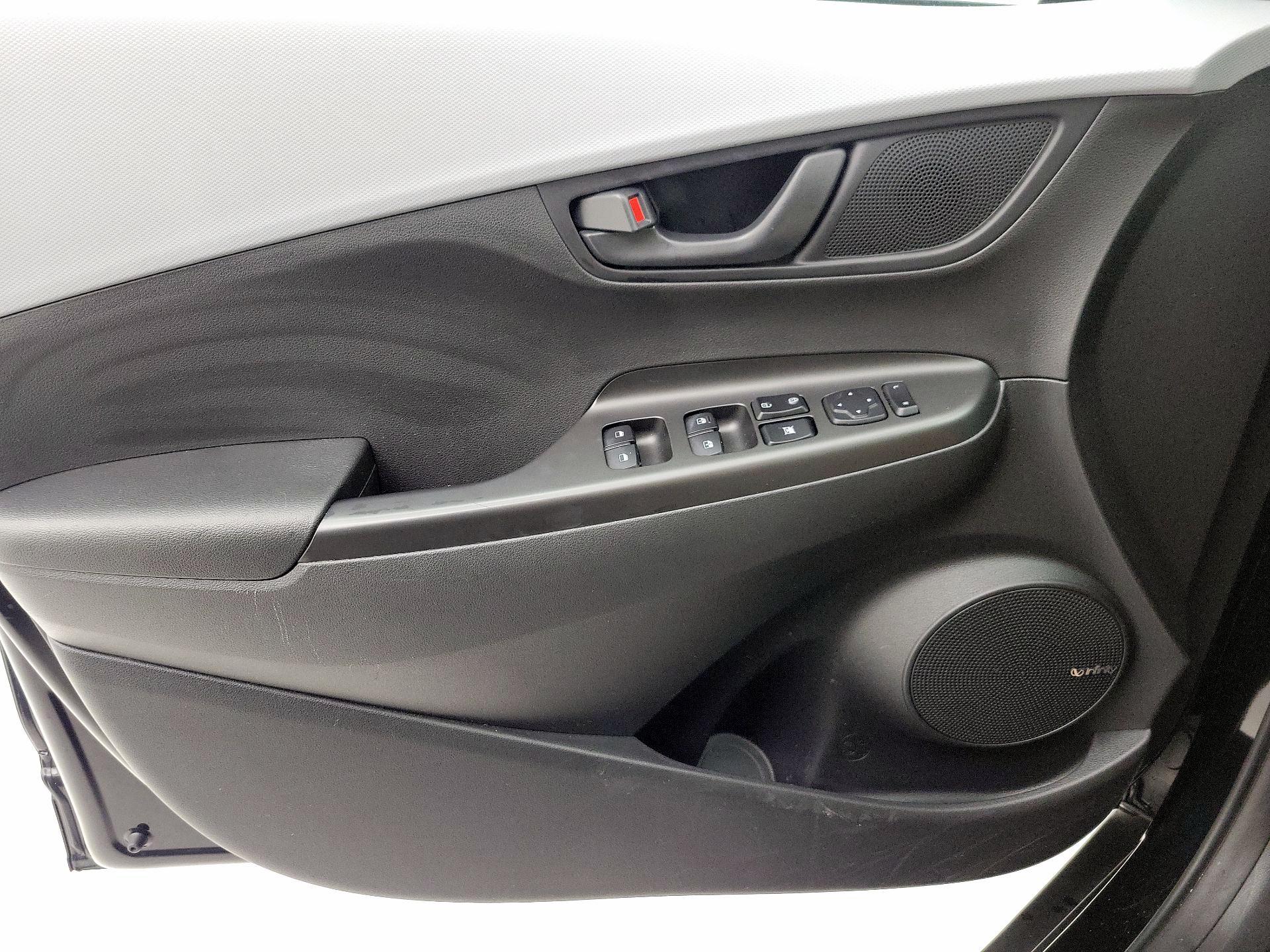Thumbnail: 2020 Hyundai Kona - 12