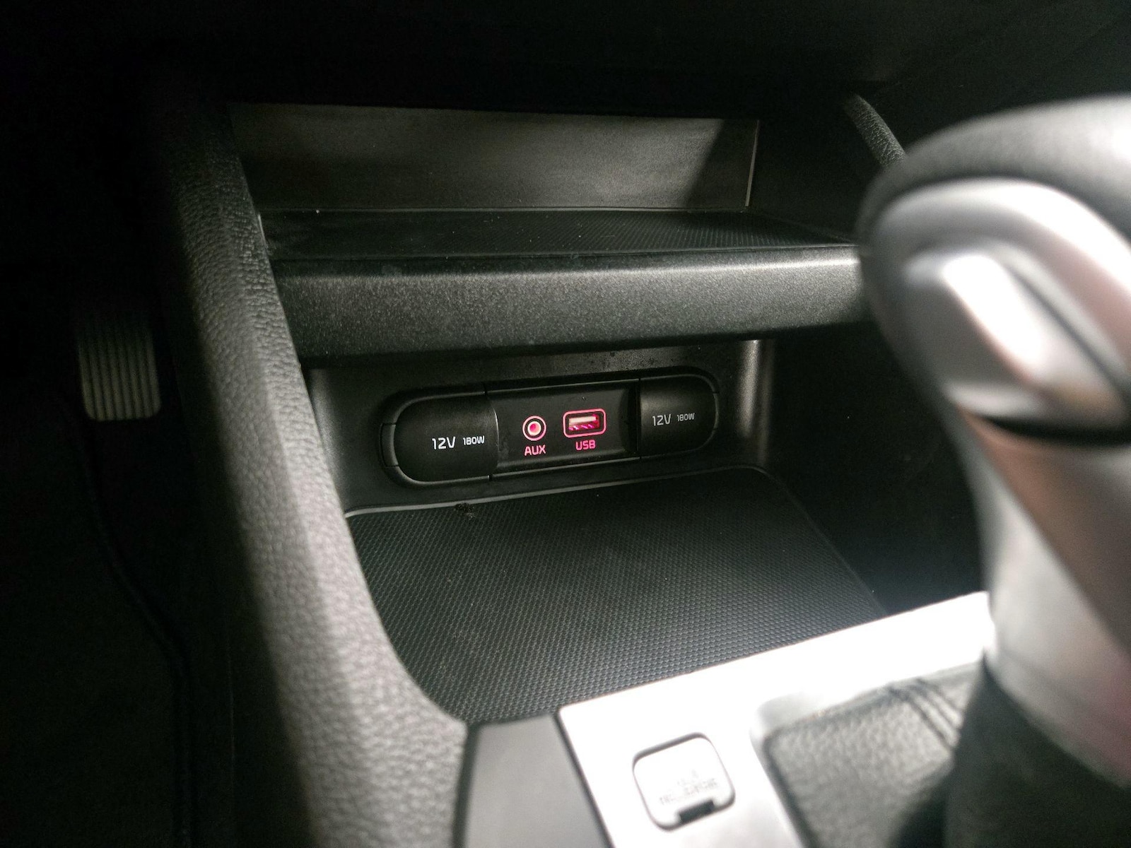 2021 Kia Forte LXS - Photo 19
