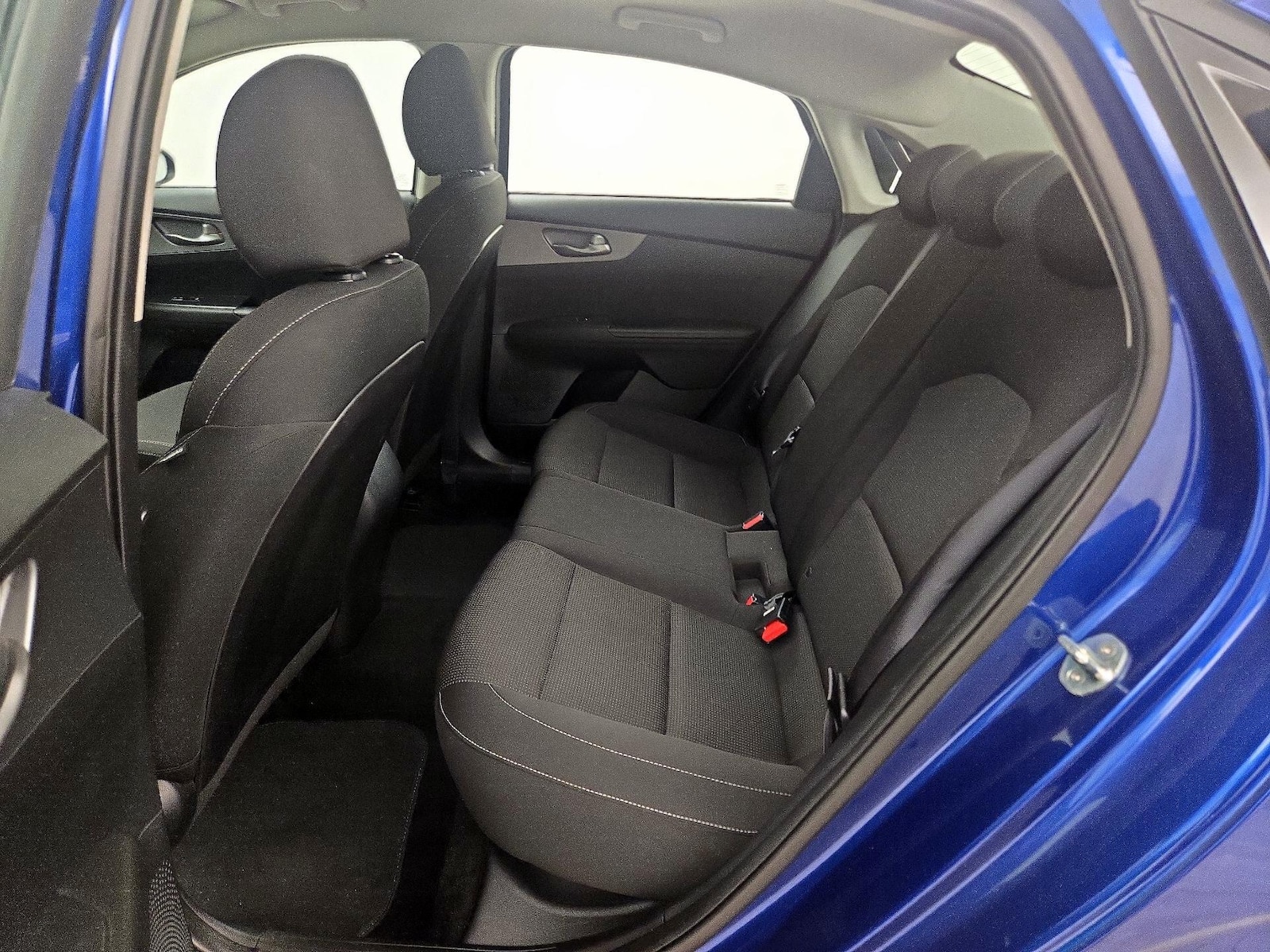 2021 Kia Forte LXS - Photo 20