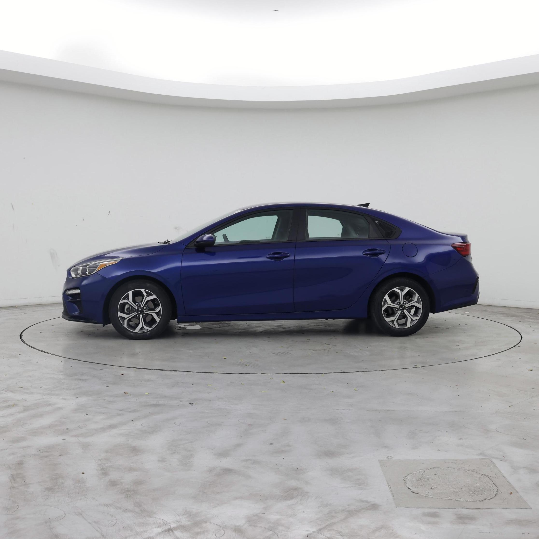 Thumbnail: 2021 Kia Forte - 3