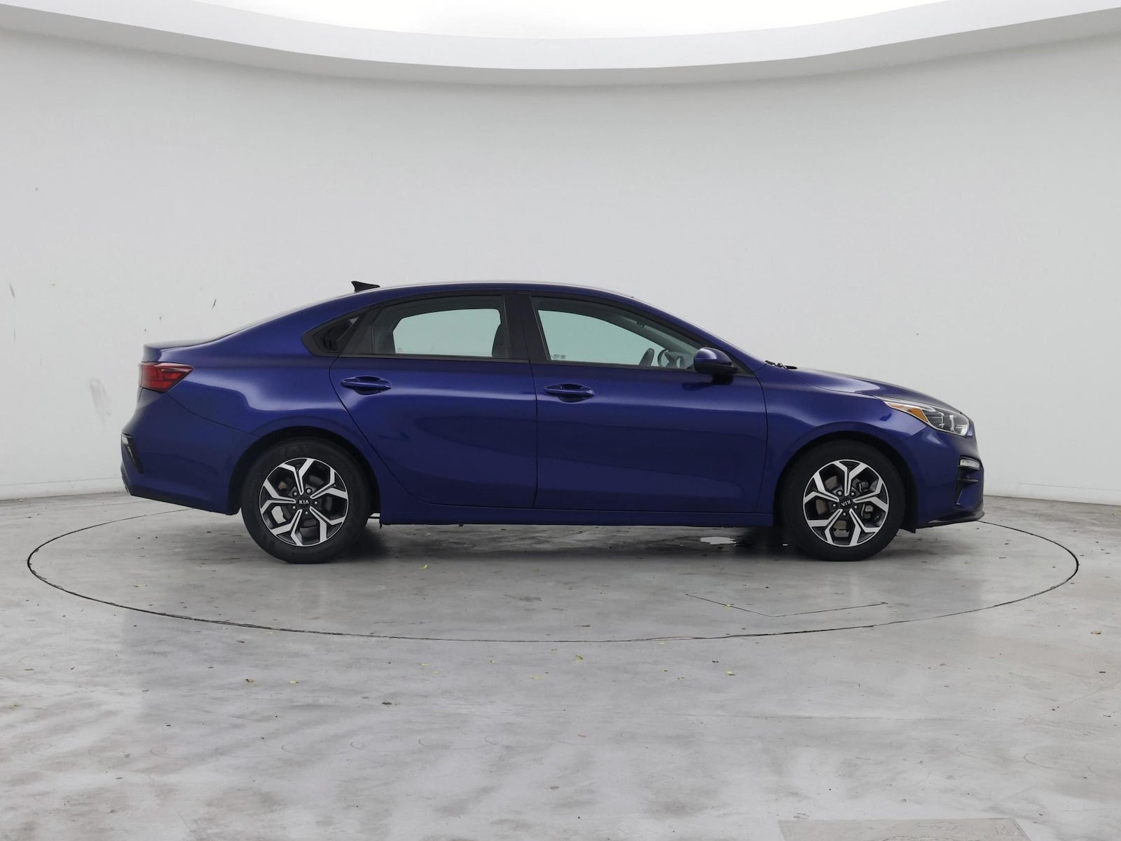 2021 Kia Forte LXS - Photo 8