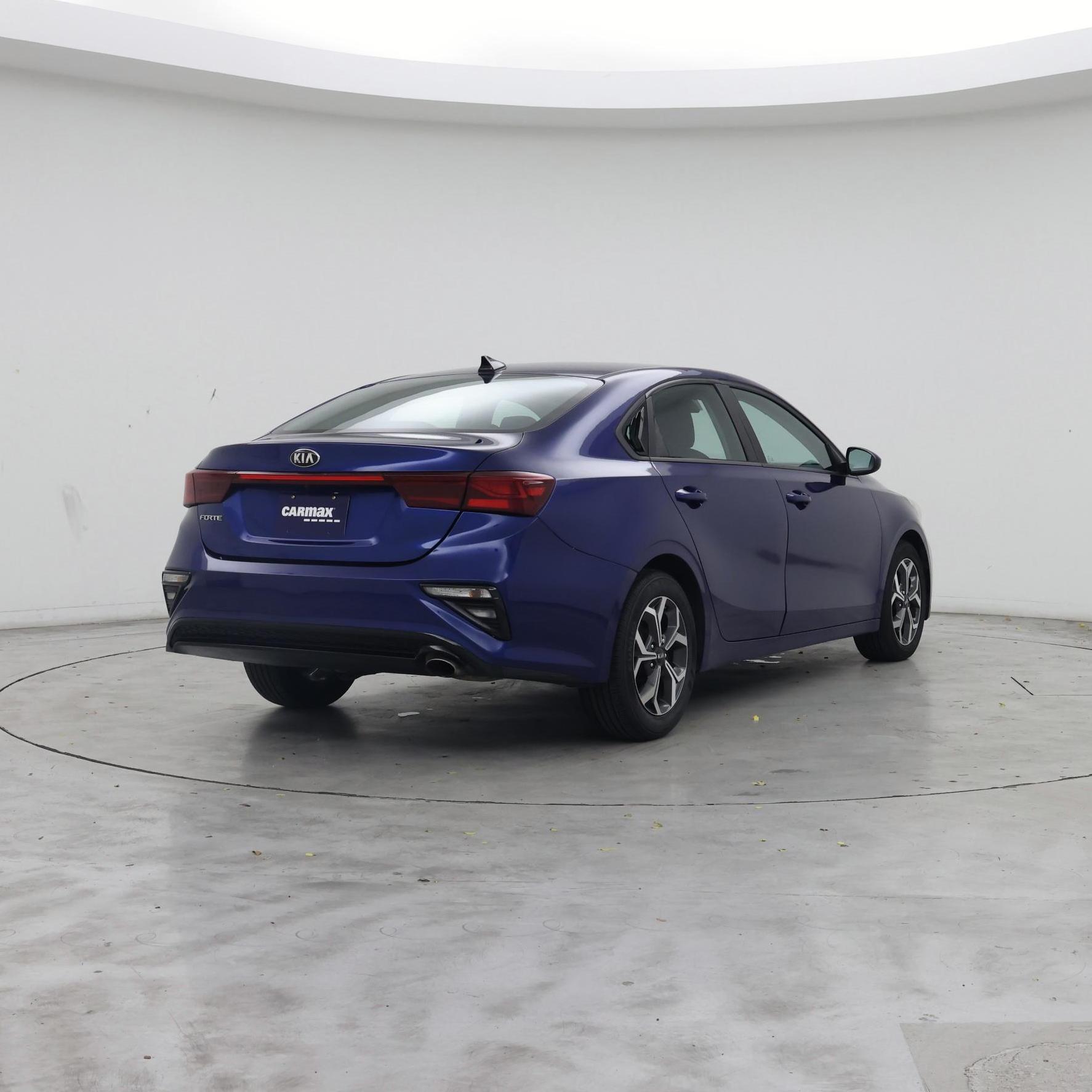 Thumbnail: 2021 Kia Forte - 8