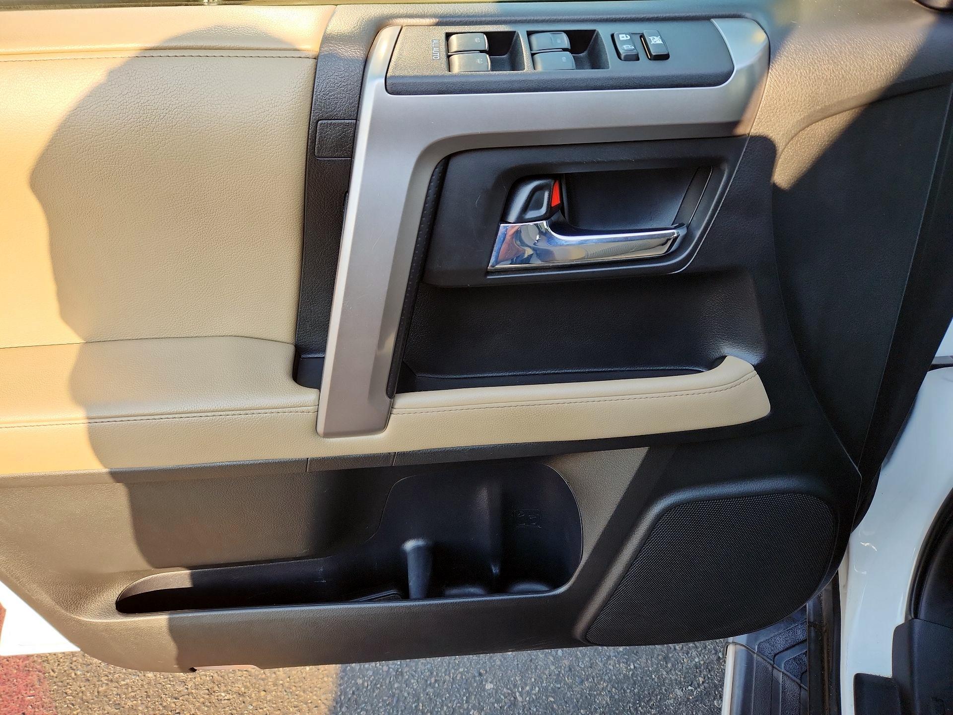 Thumbnail: 2017 Toyota 4Runner - 10