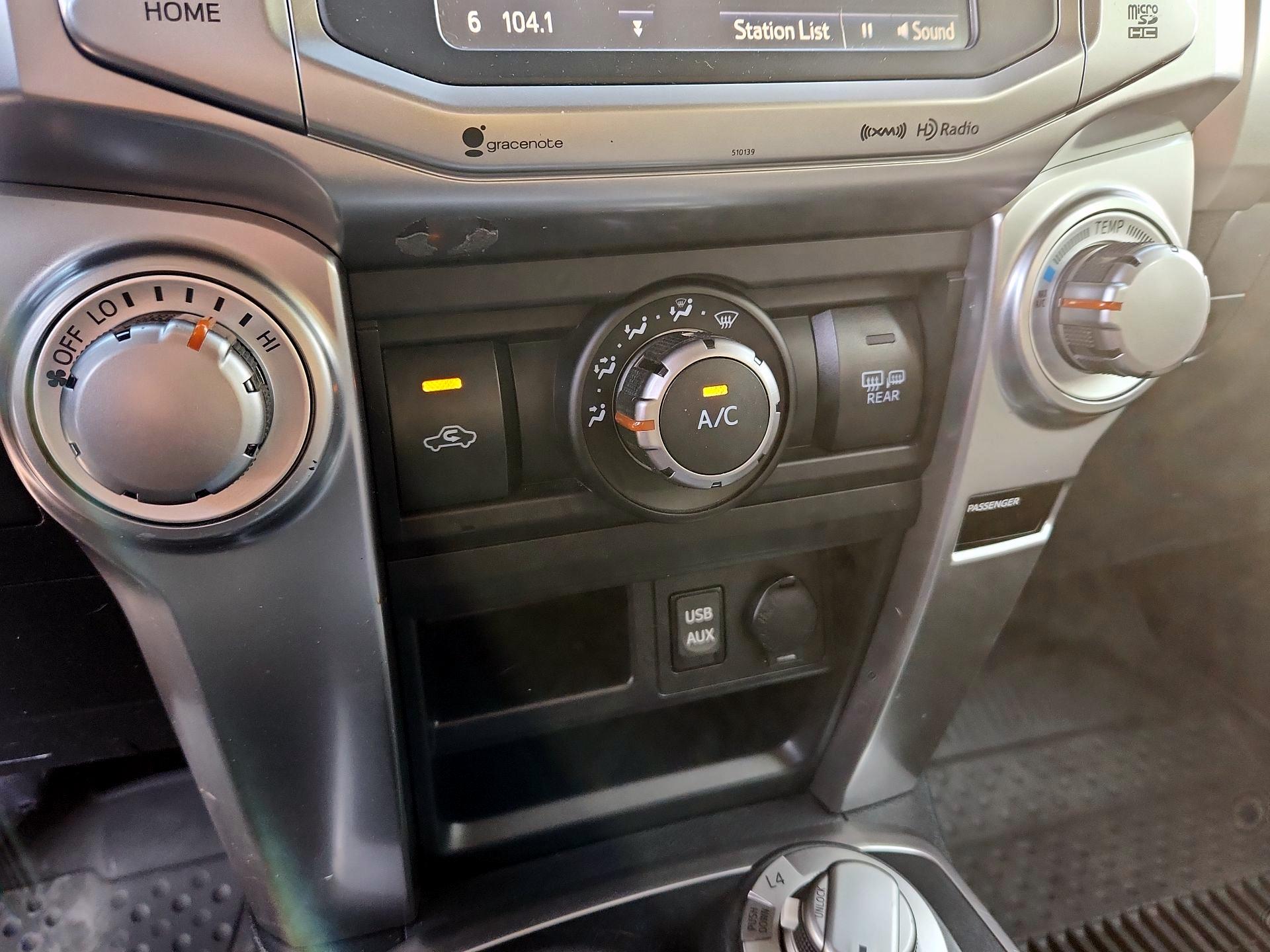 Thumbnail: 2017 Toyota 4Runner - 15