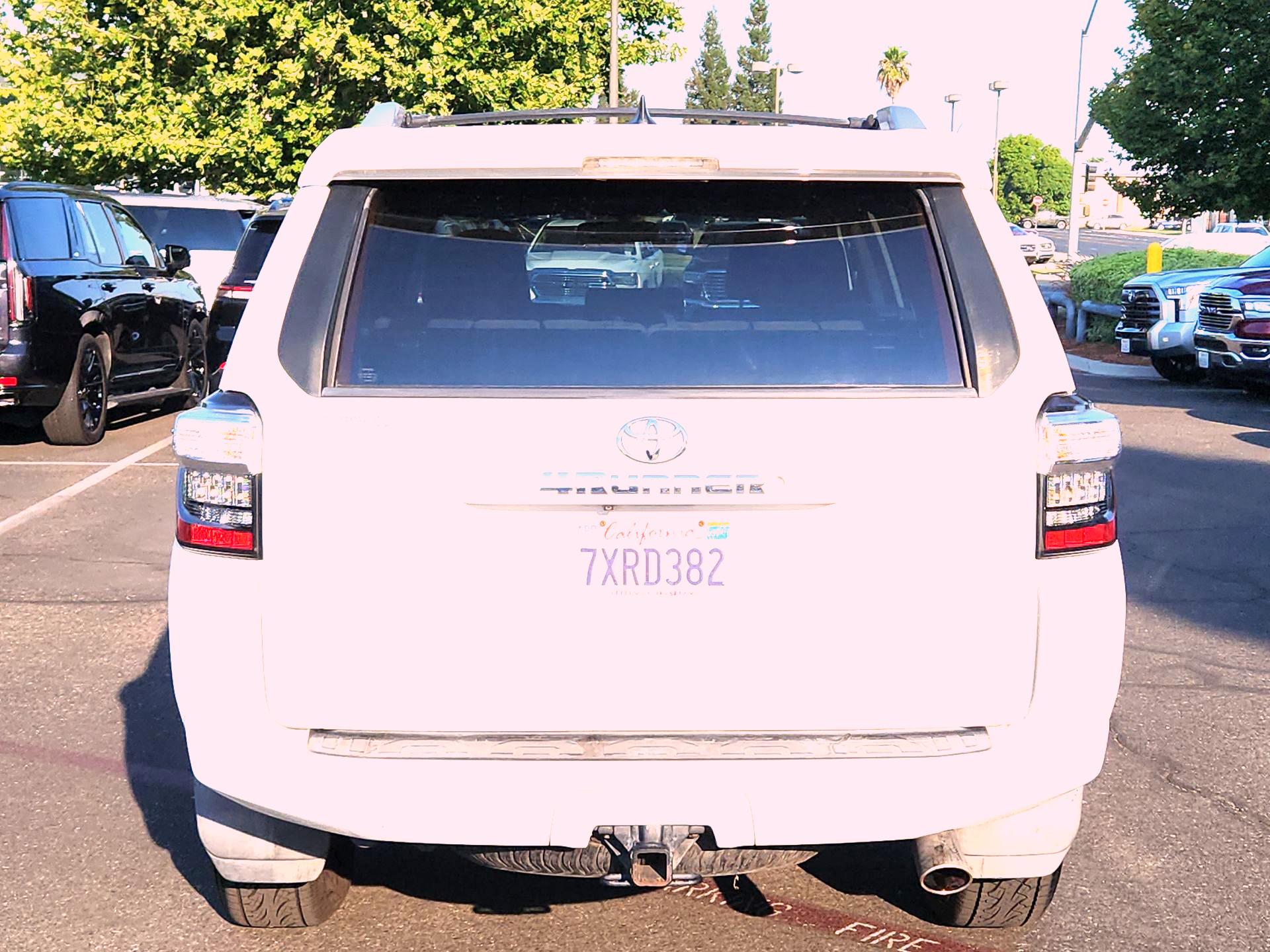 Thumbnail: 2017 Toyota 4Runner - 6