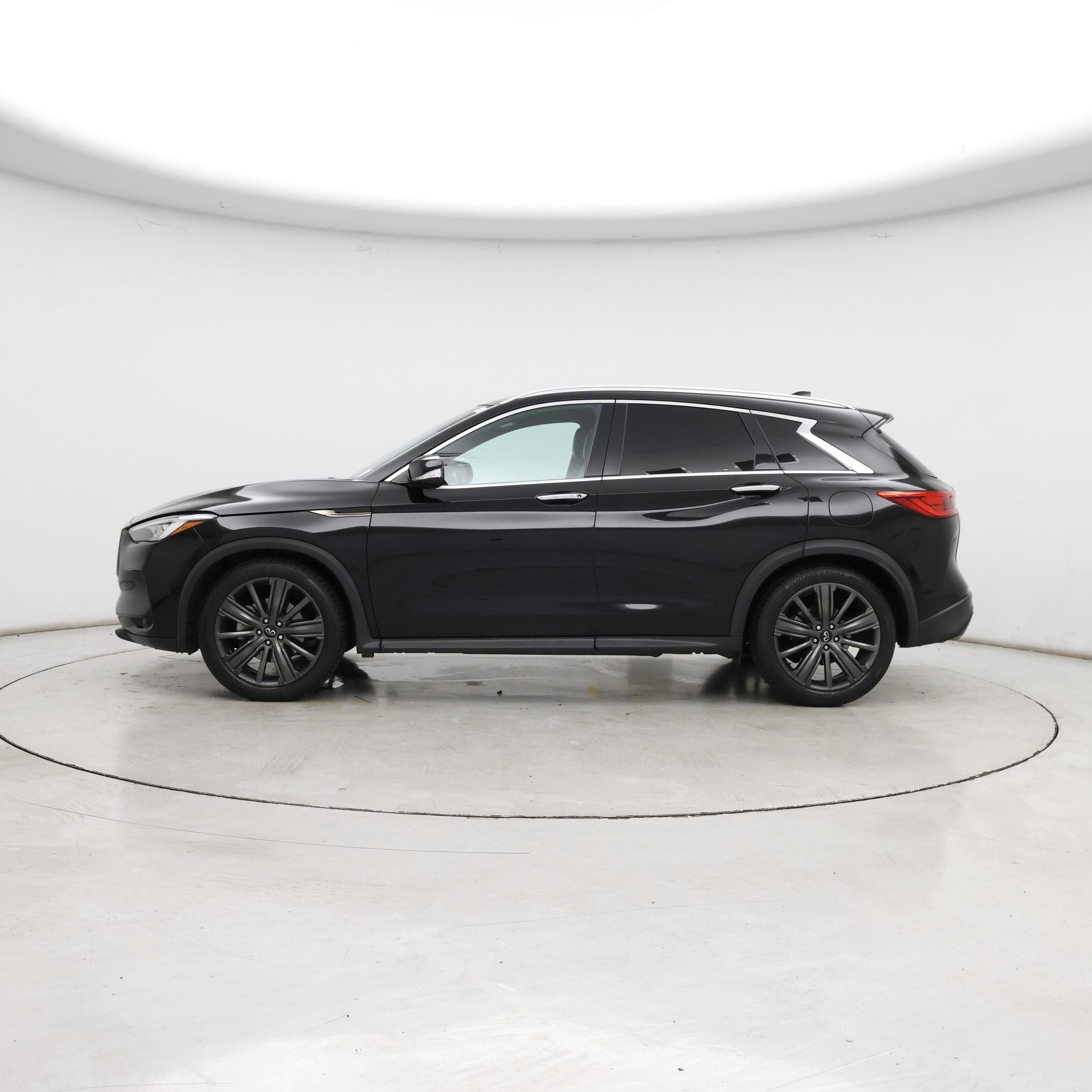 Thumbnail: 2020 INFINITI QX50 - 3