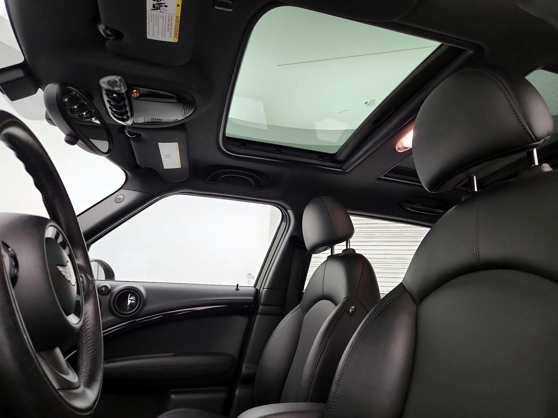 Thumbnail: 2016 MINI Cooper Countryman - 18