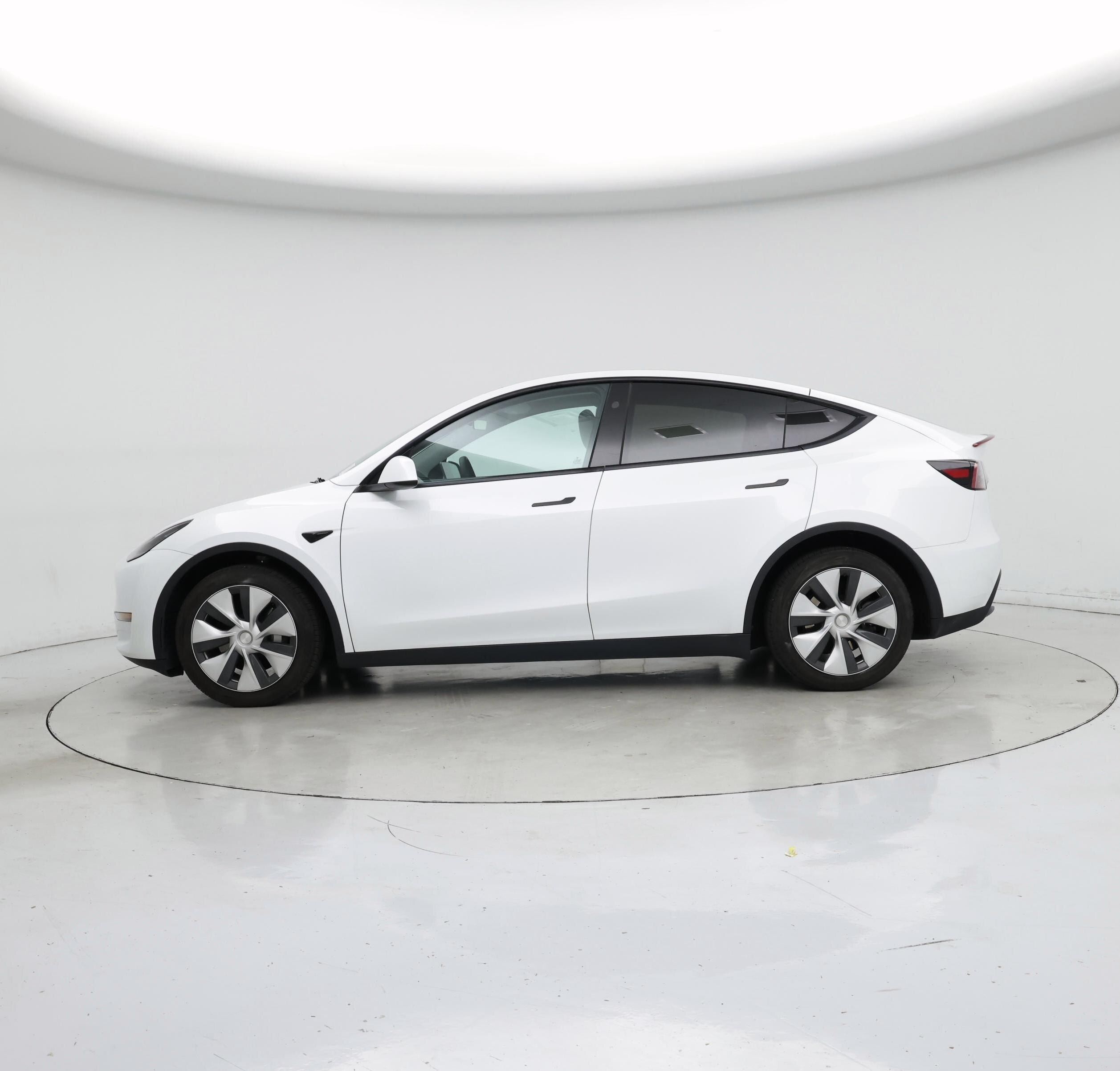 Thumbnail: 2023 Tesla Model Y - 3