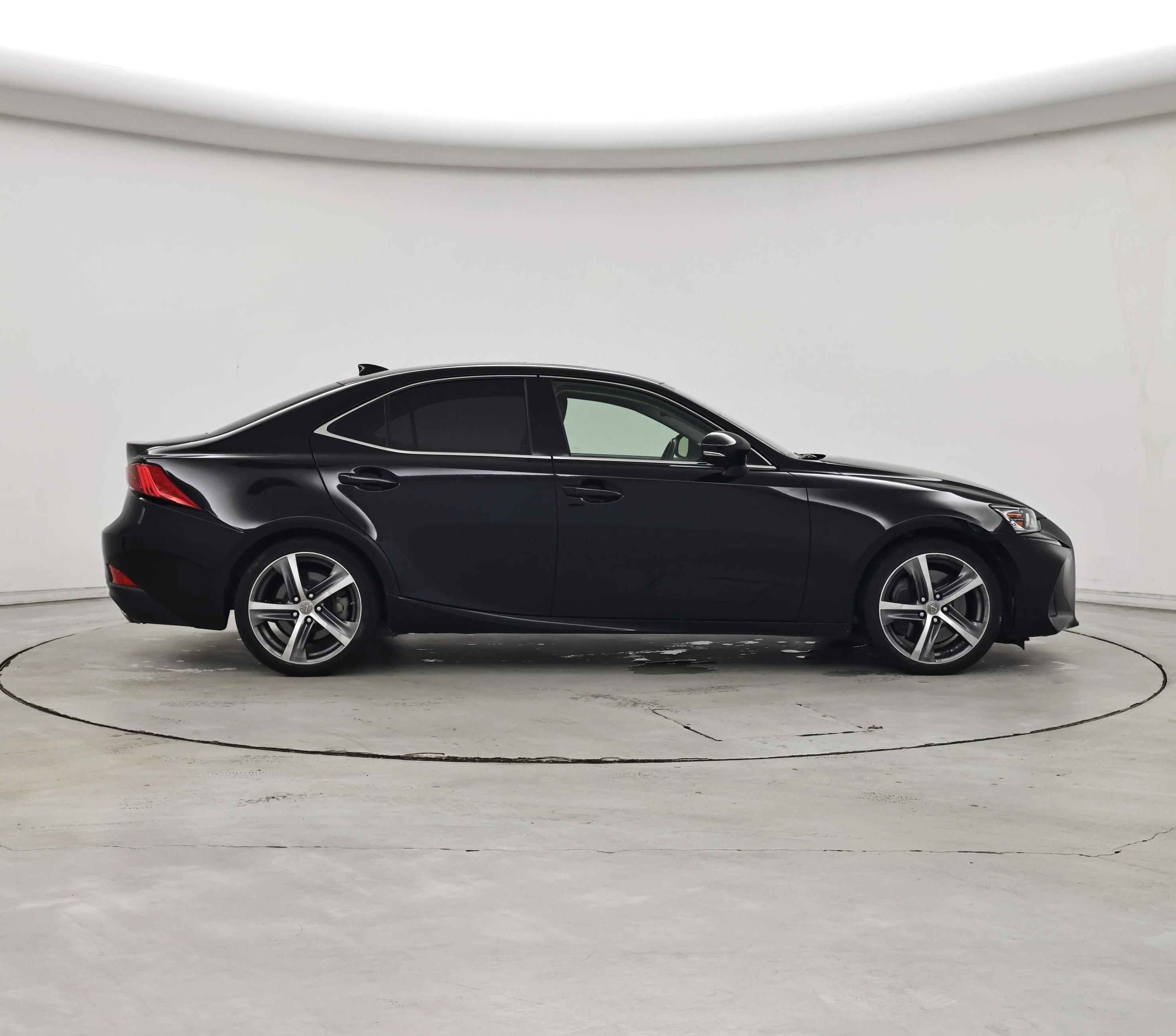 Thumbnail: 2017 Lexus IS - 7