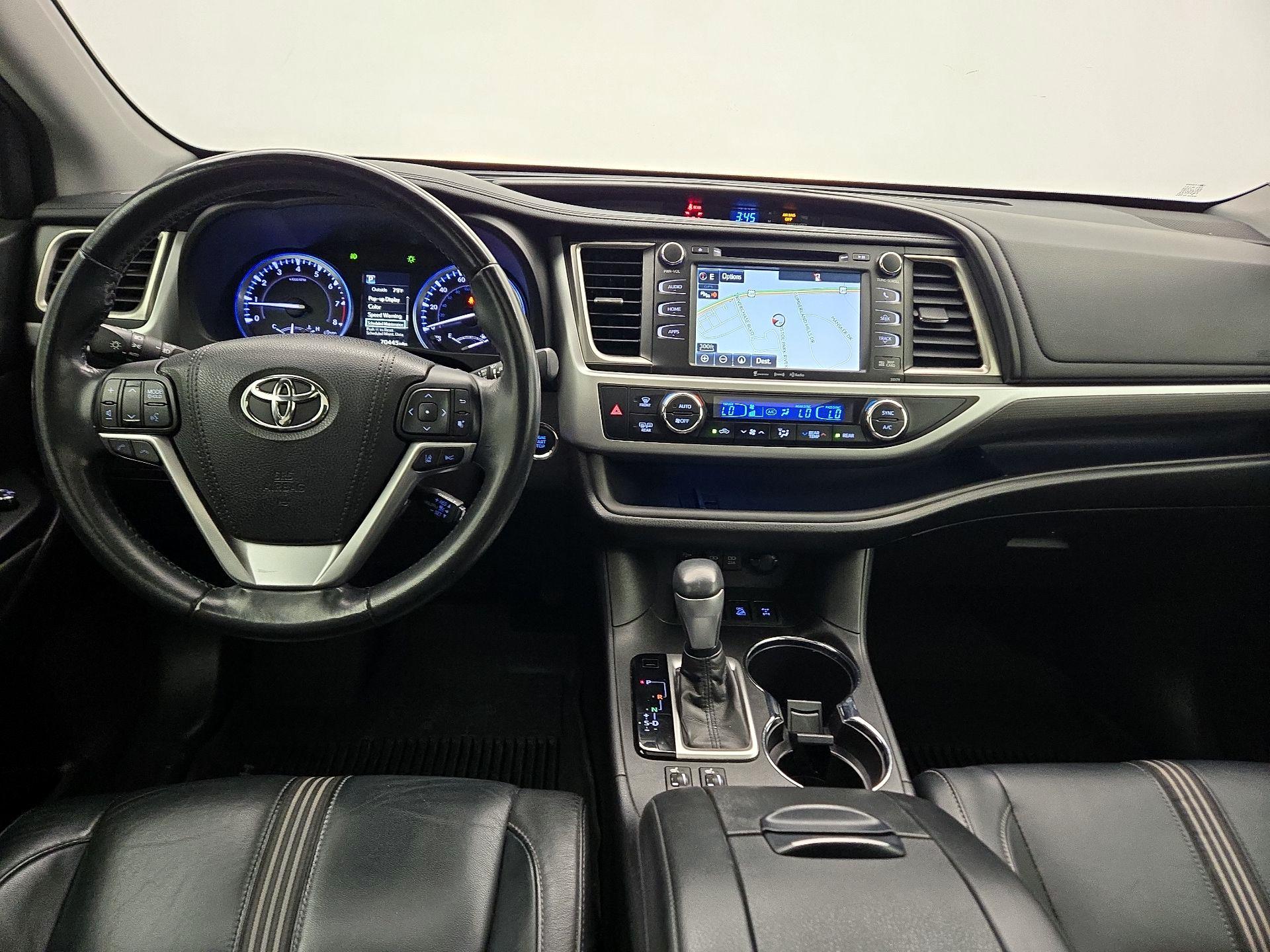 Thumbnail: 2018 Toyota Highlander - 9