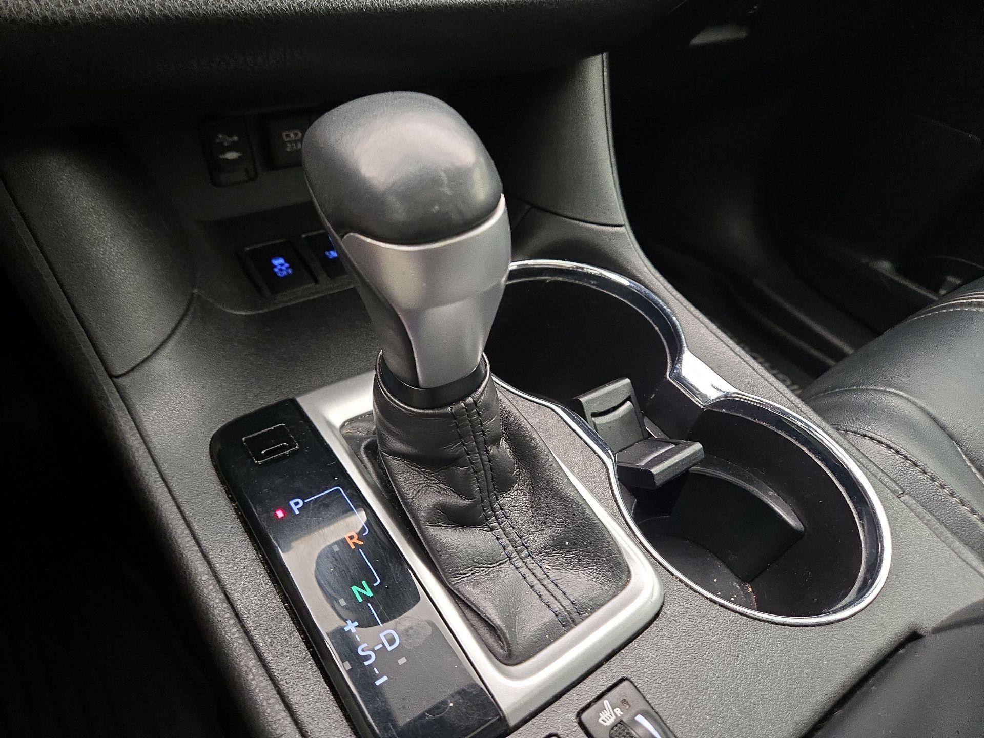 Thumbnail: 2018 Toyota Highlander - 18
