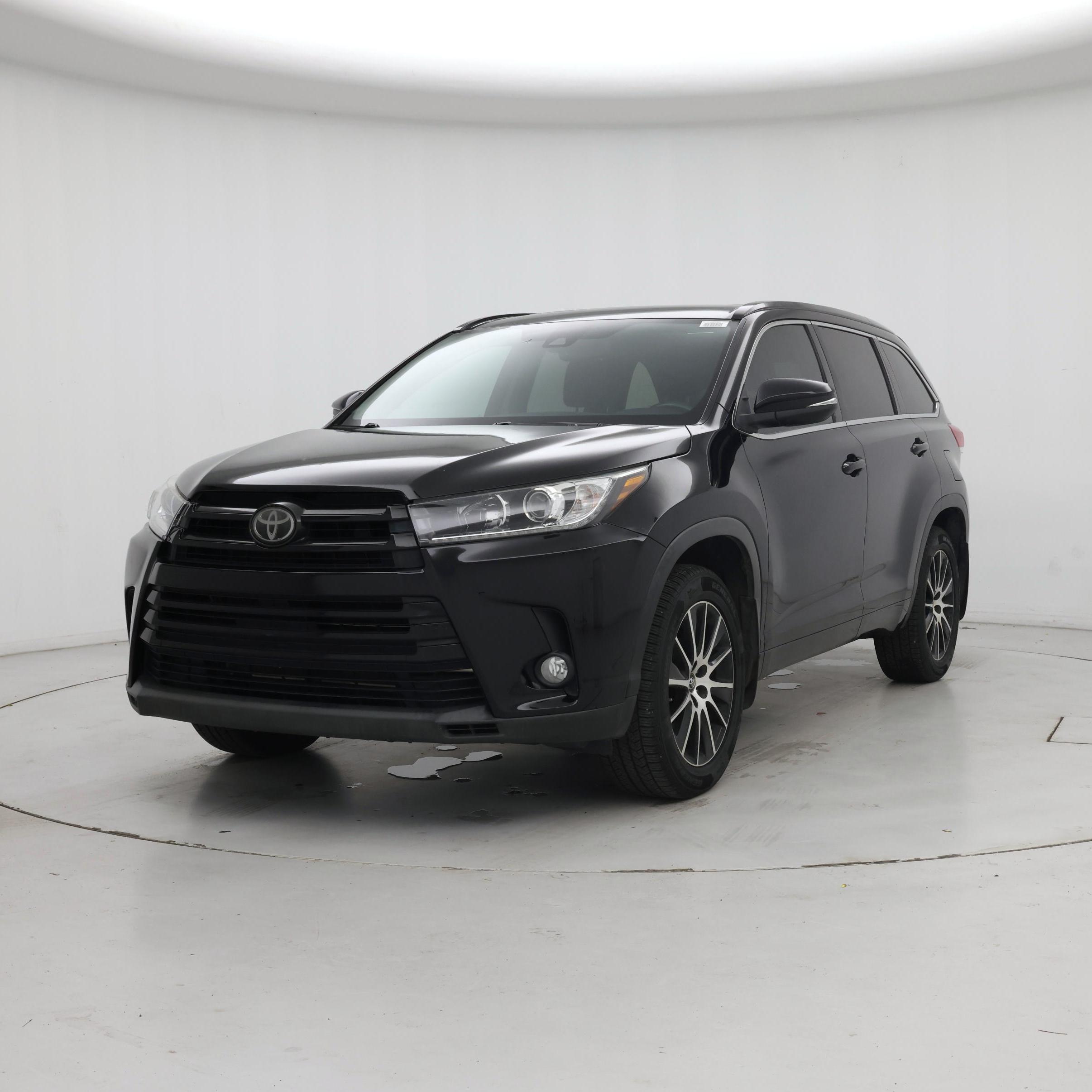 Thumbnail: 2018 Toyota Highlander - 4