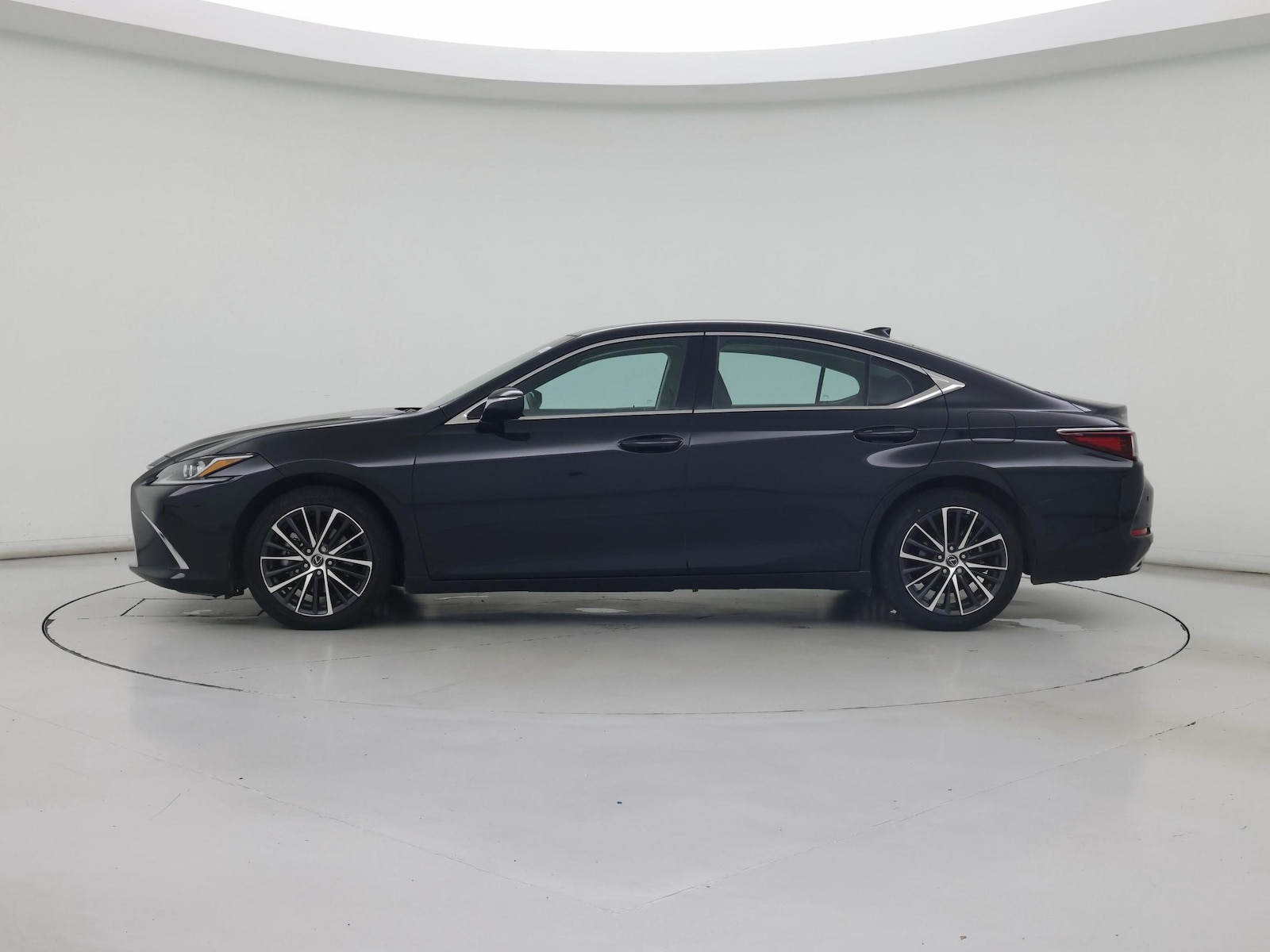 2022 Lexus ES 350 - Photo 4