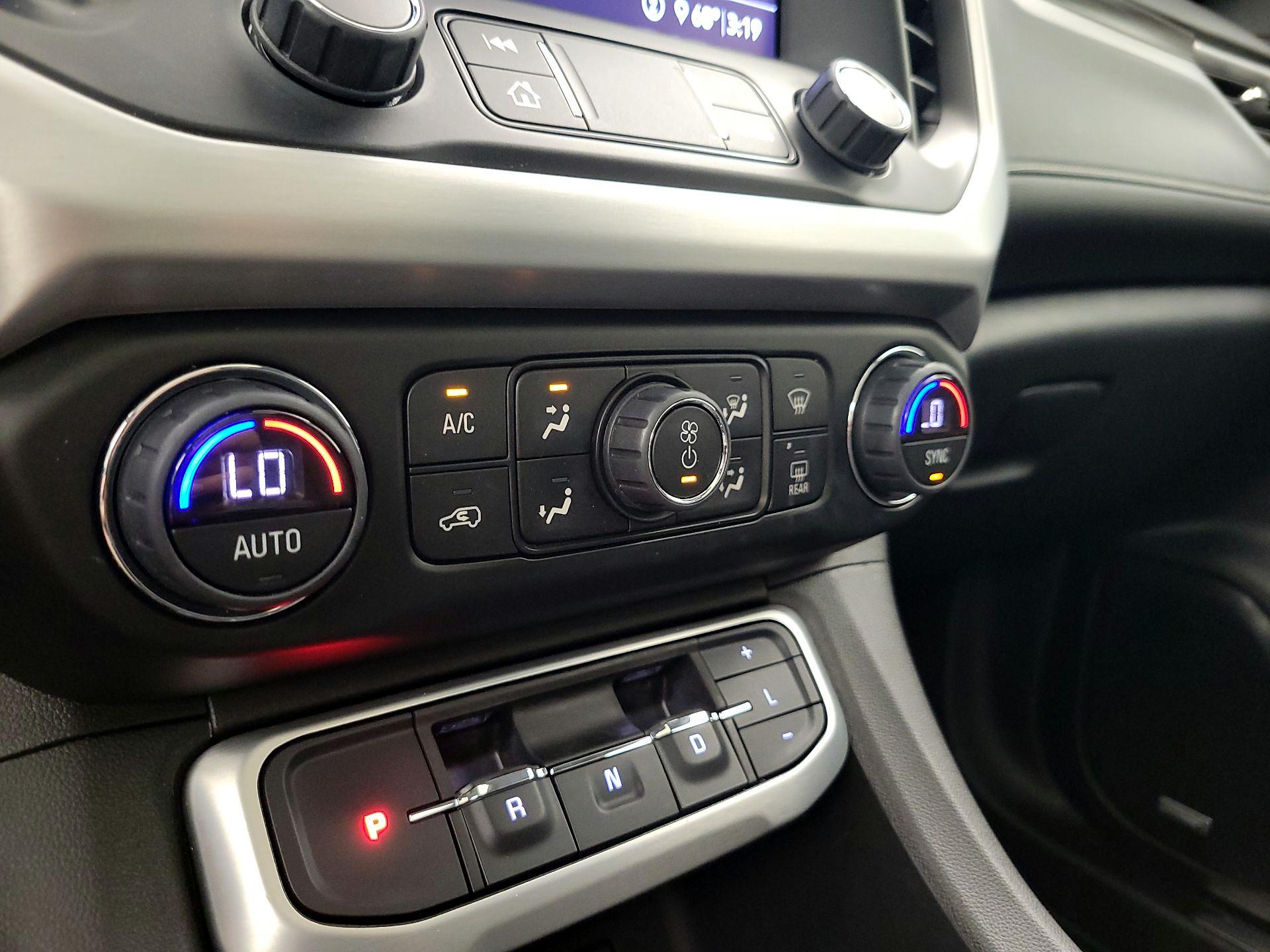 Thumbnail: 2020 GMC Acadia - 17