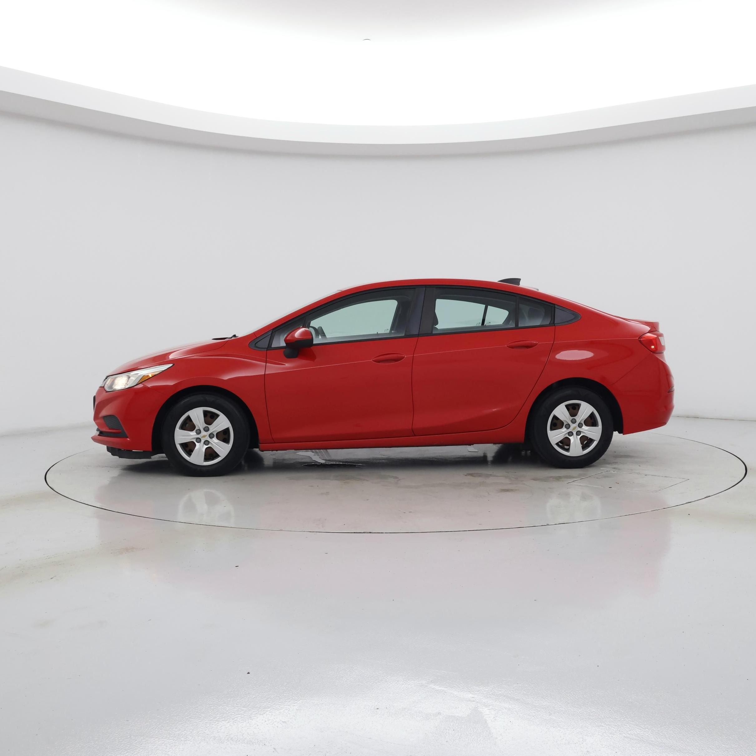 Thumbnail: 2017 Chevrolet Cruze - 3
