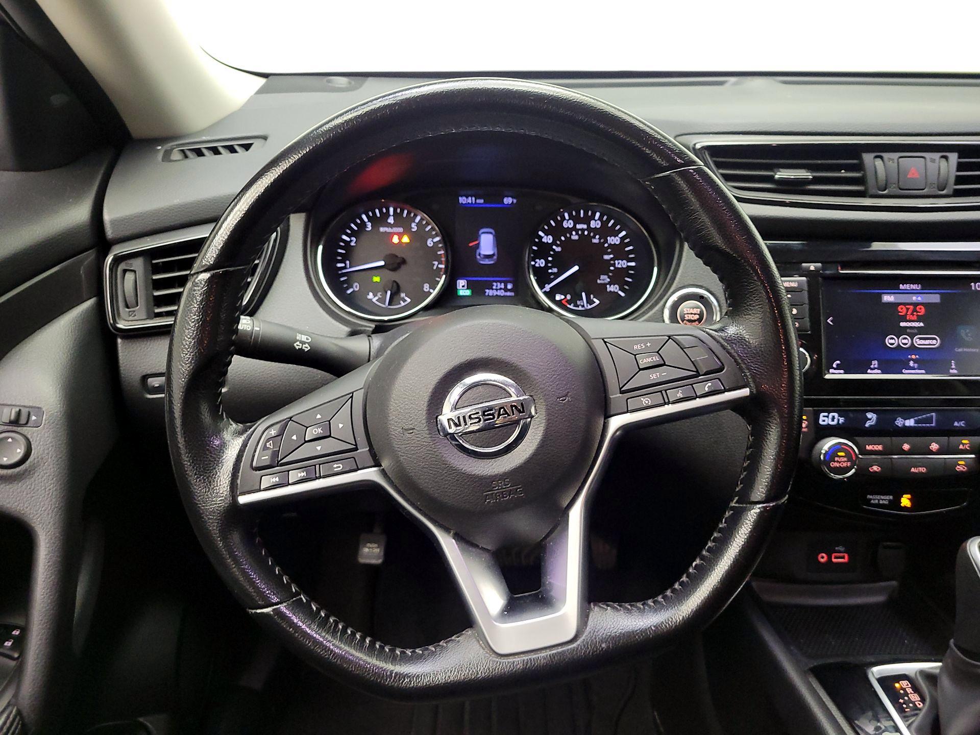 Thumbnail: 2020 Nissan Rogue - 10
