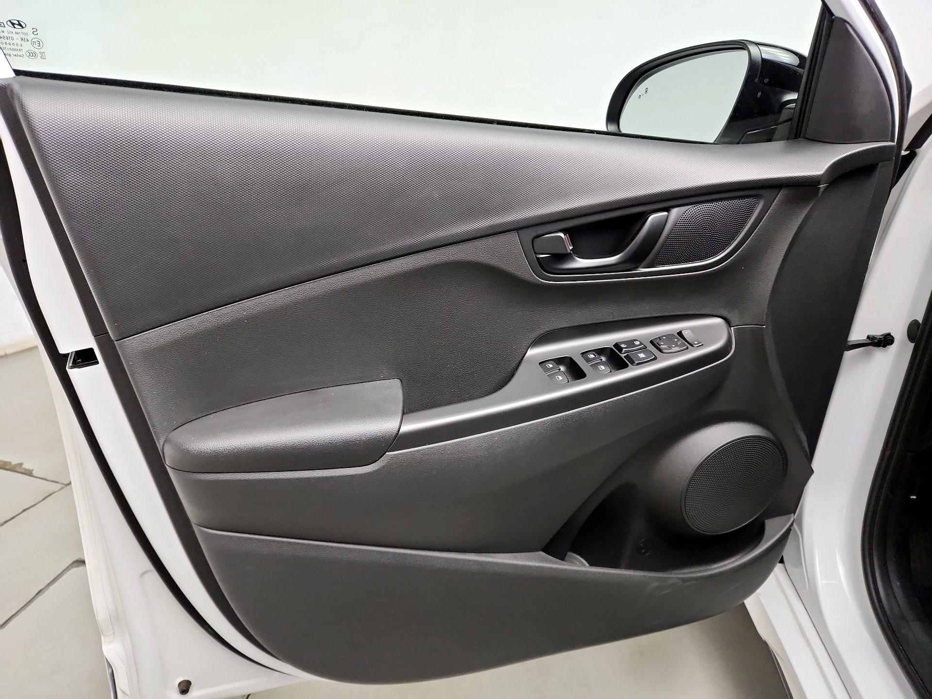 Thumbnail: 2023 Hyundai Kona - 12