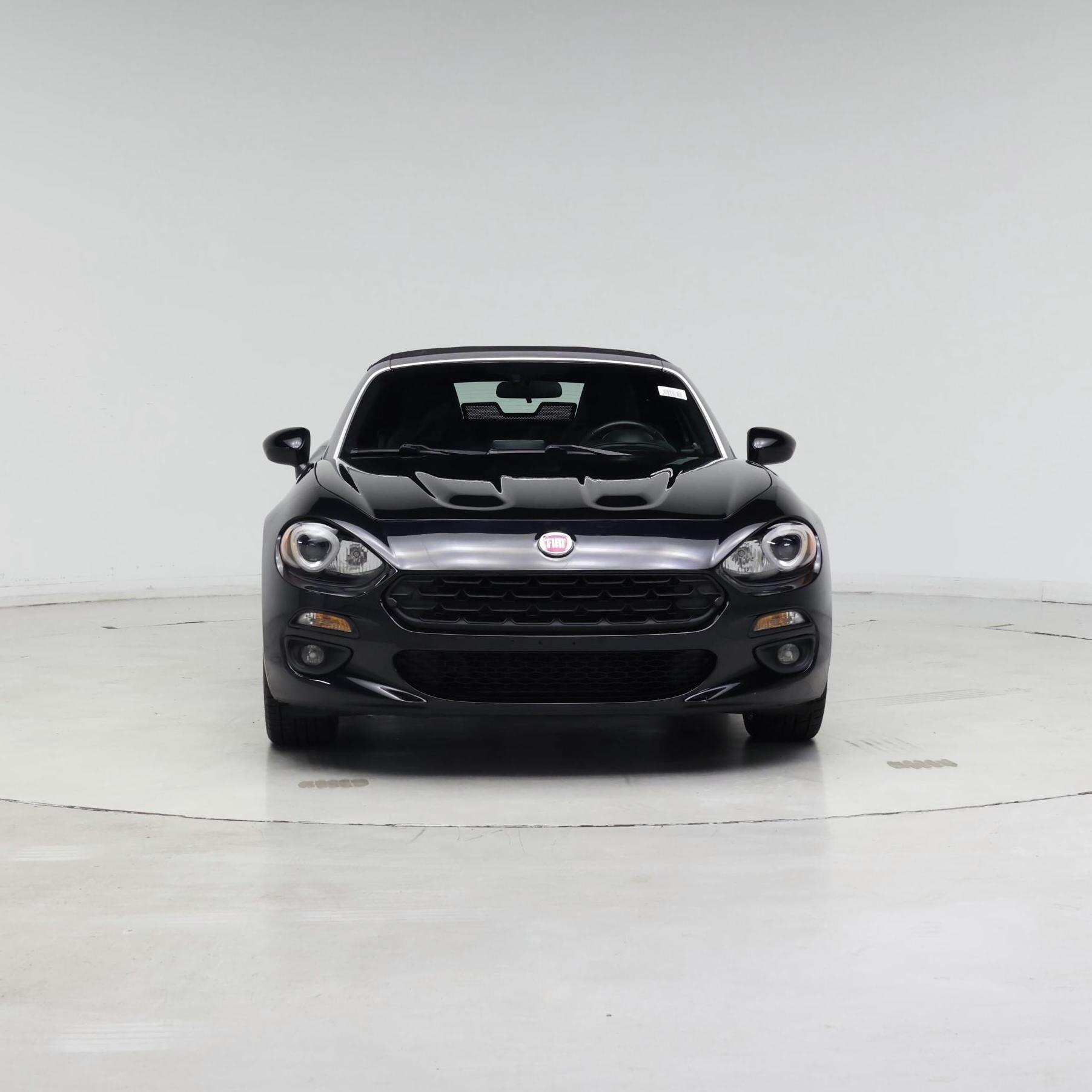 Thumbnail: 2017 Fiat 124 Spider - 5