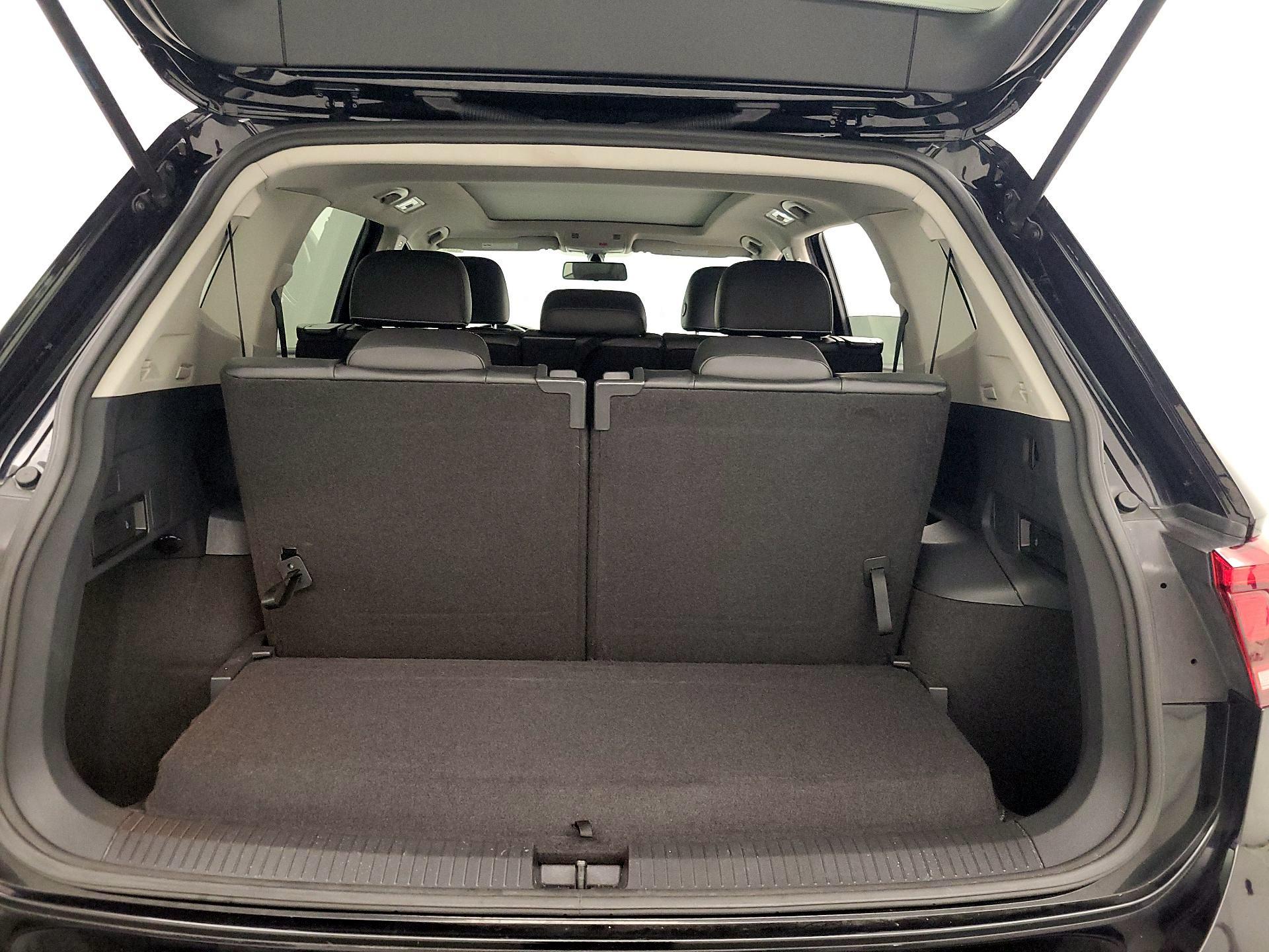 Thumbnail: 2021 Volkswagen Tiguan - 20