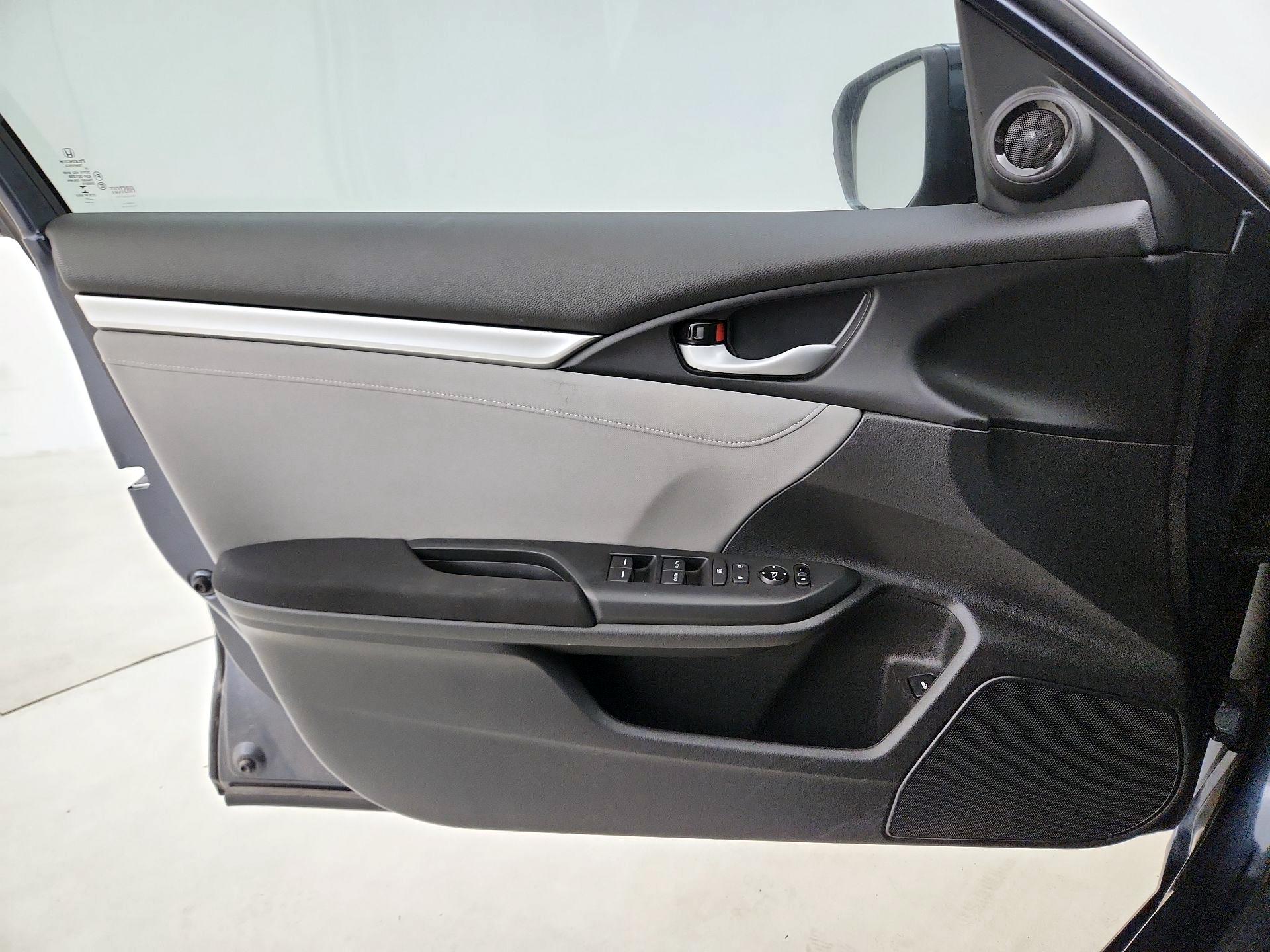 Thumbnail: 2018 Honda Civic - 12