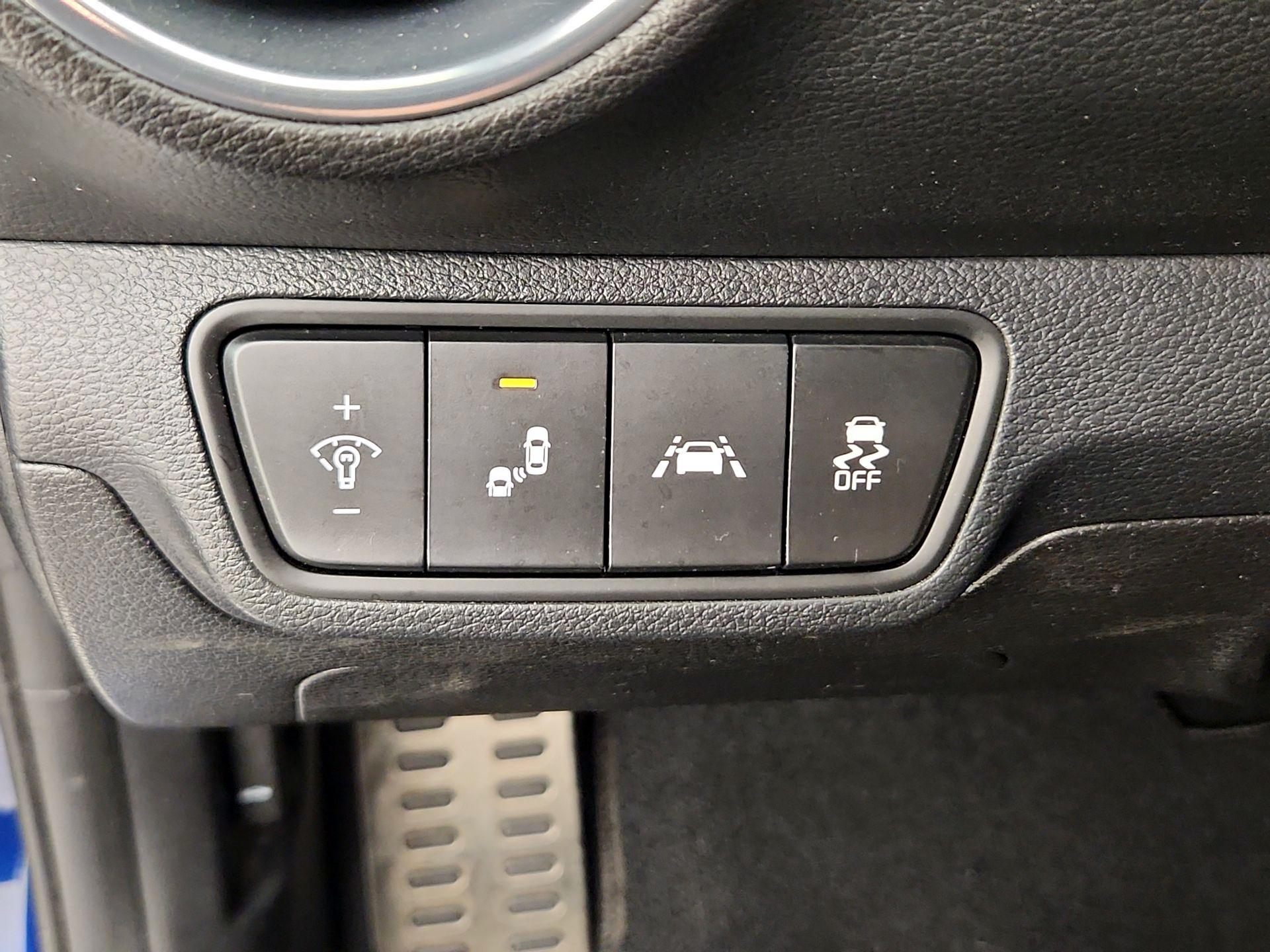 Thumbnail: 2021 Kia Forte - 13