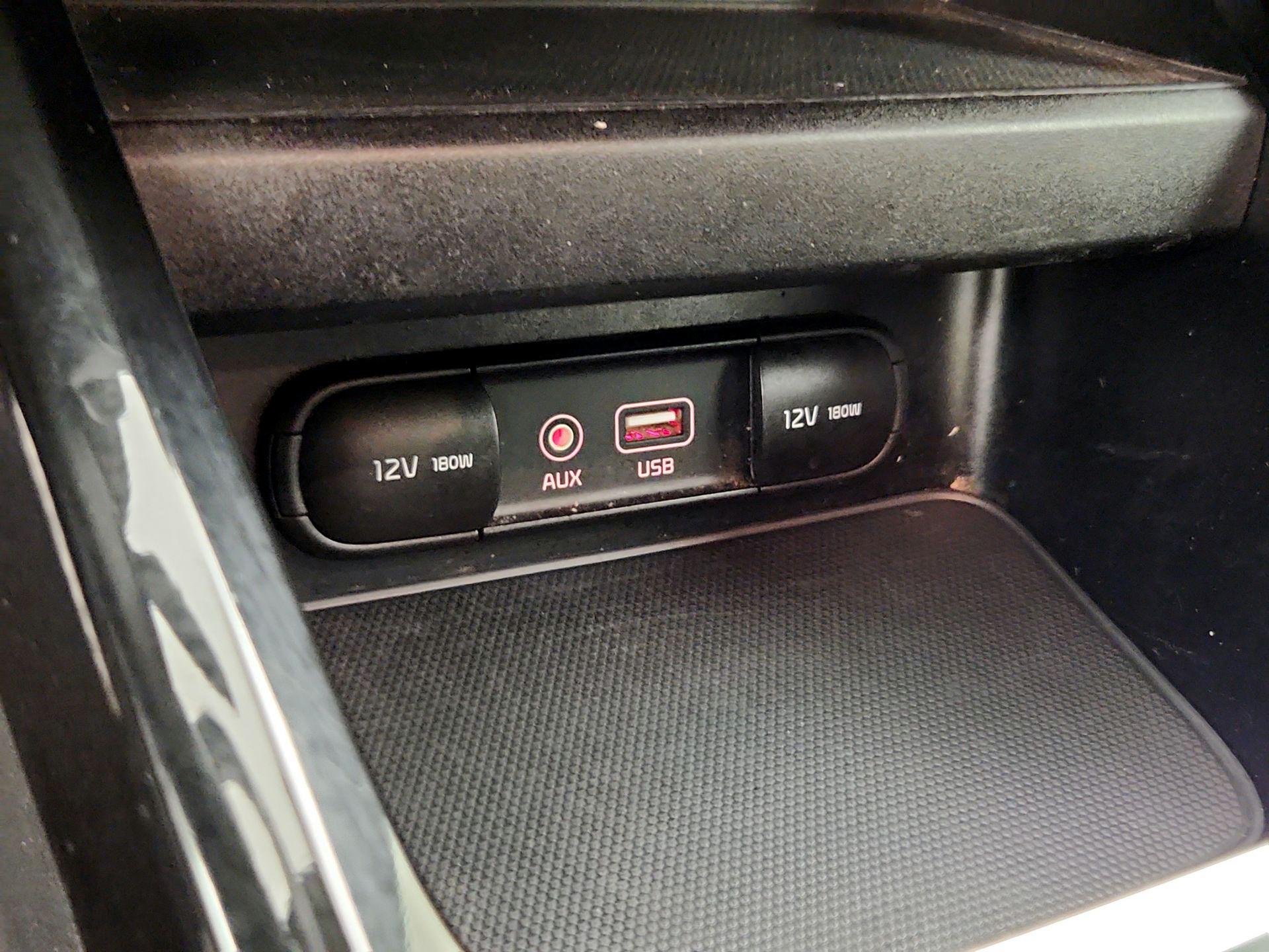 Thumbnail: 2021 Kia Forte - 18