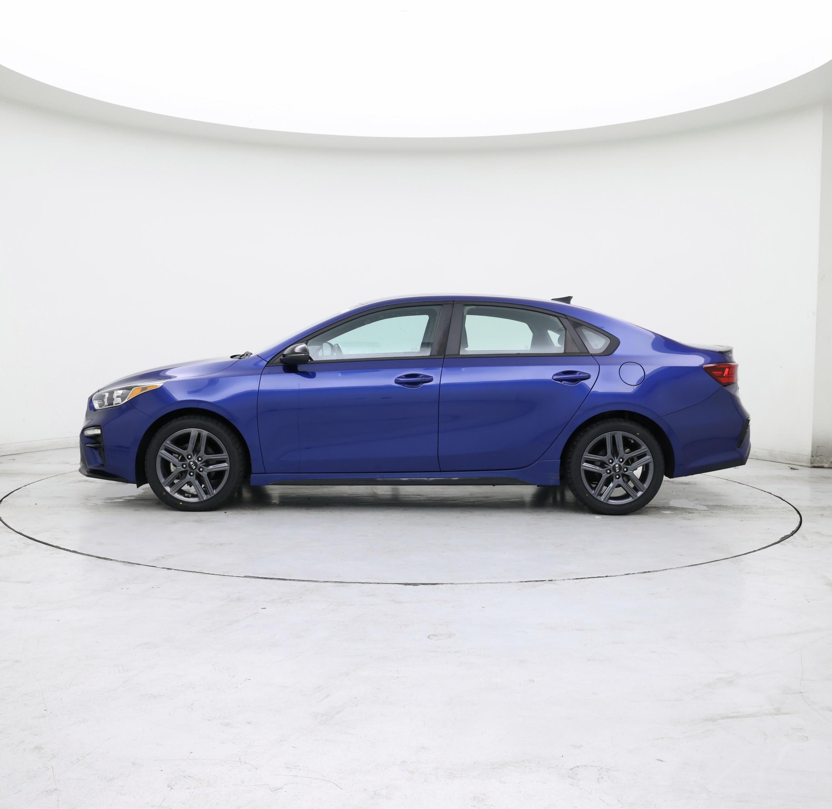 Thumbnail: 2021 Kia Forte - 3