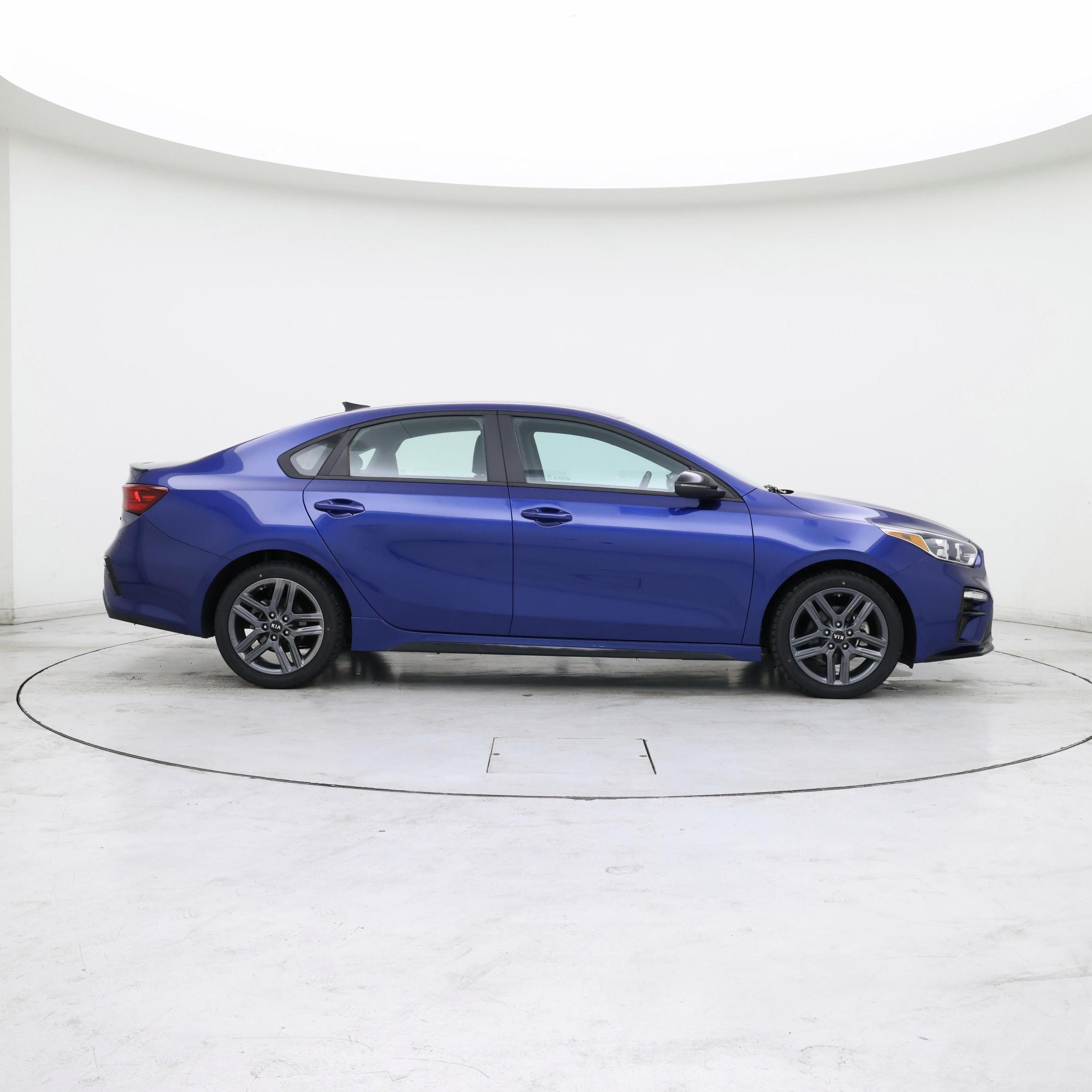 Thumbnail: 2021 Kia Forte - 7