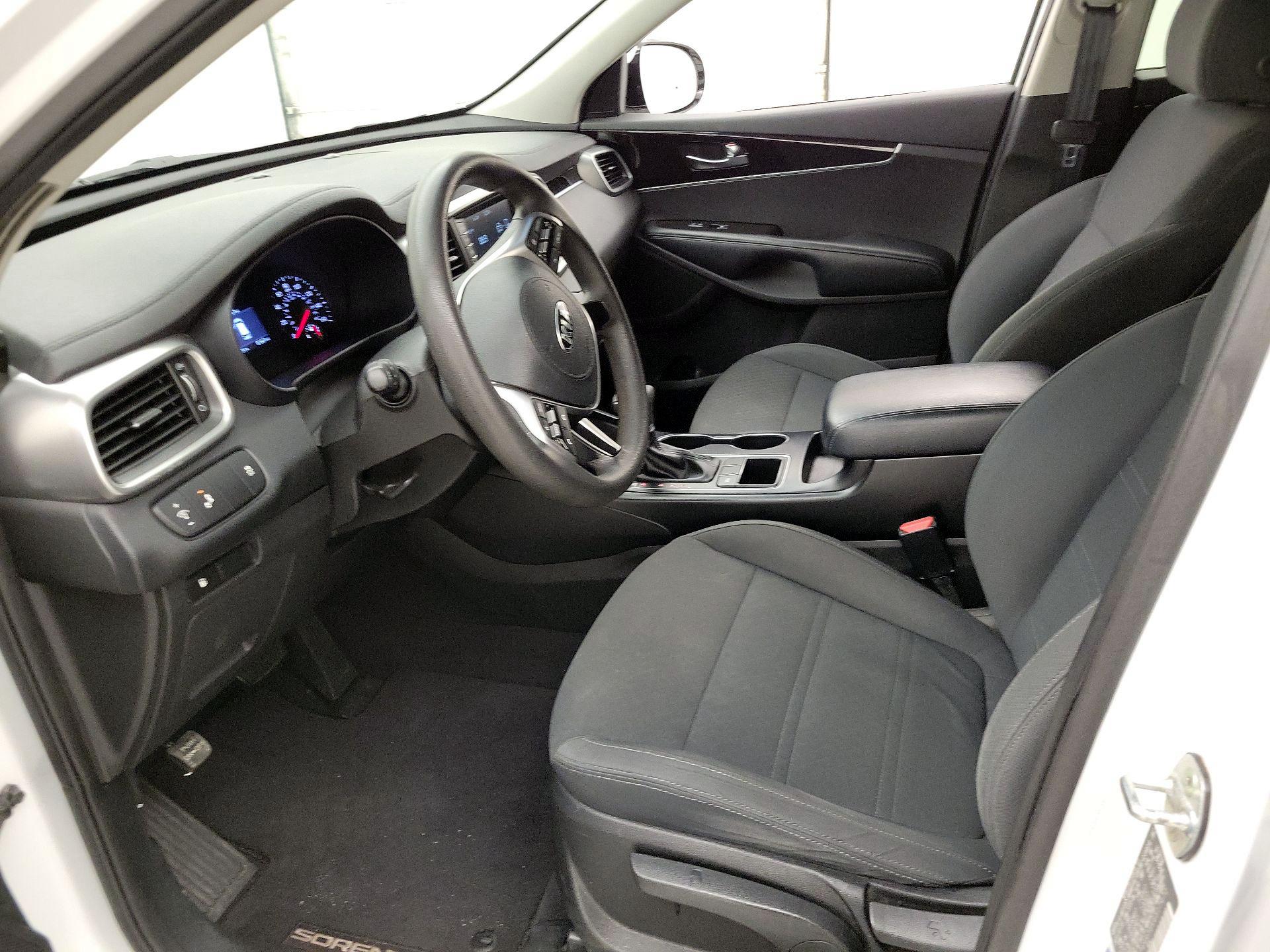 Thumbnail: 2019 Kia Sorento - 11