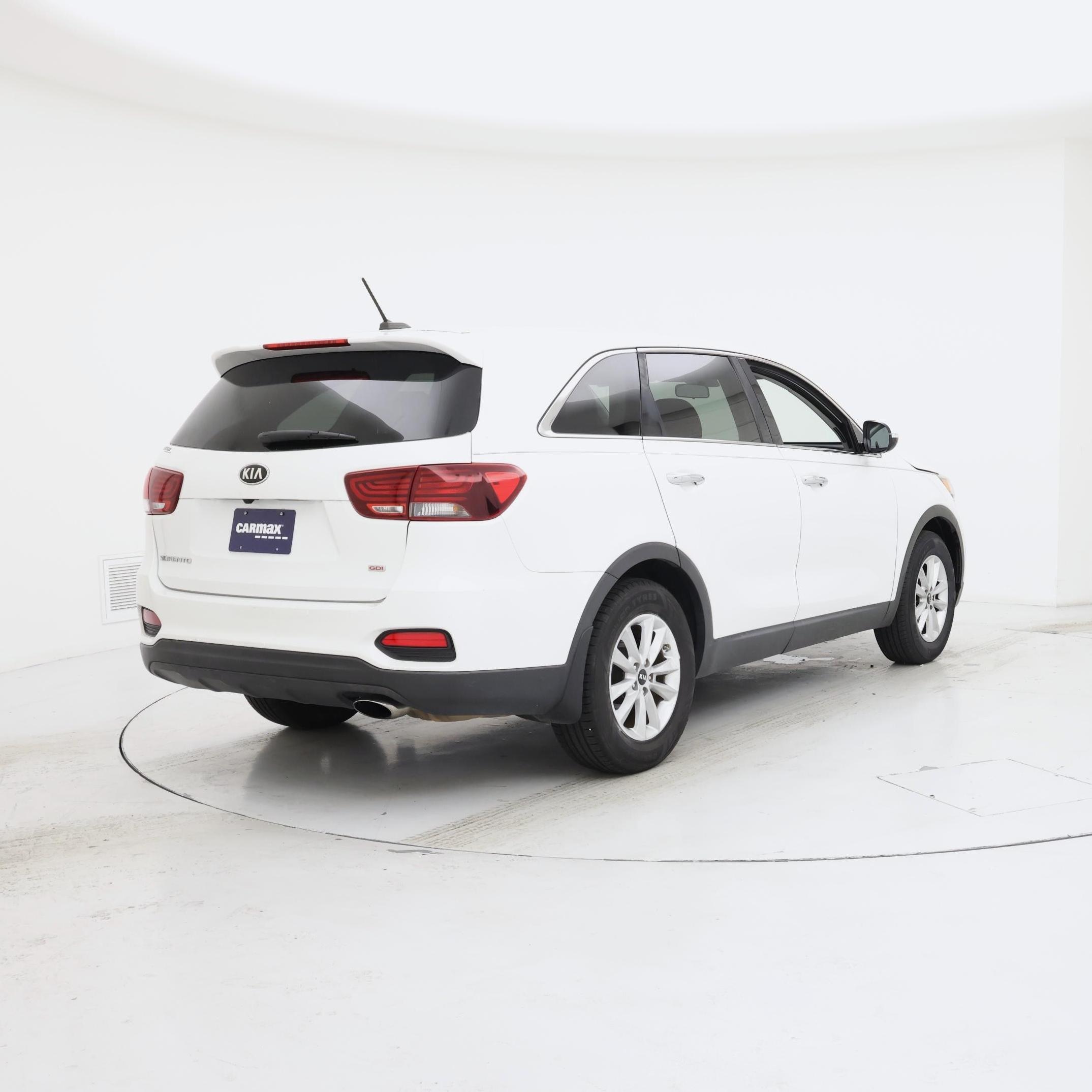 Thumbnail: 2019 Kia Sorento - 8