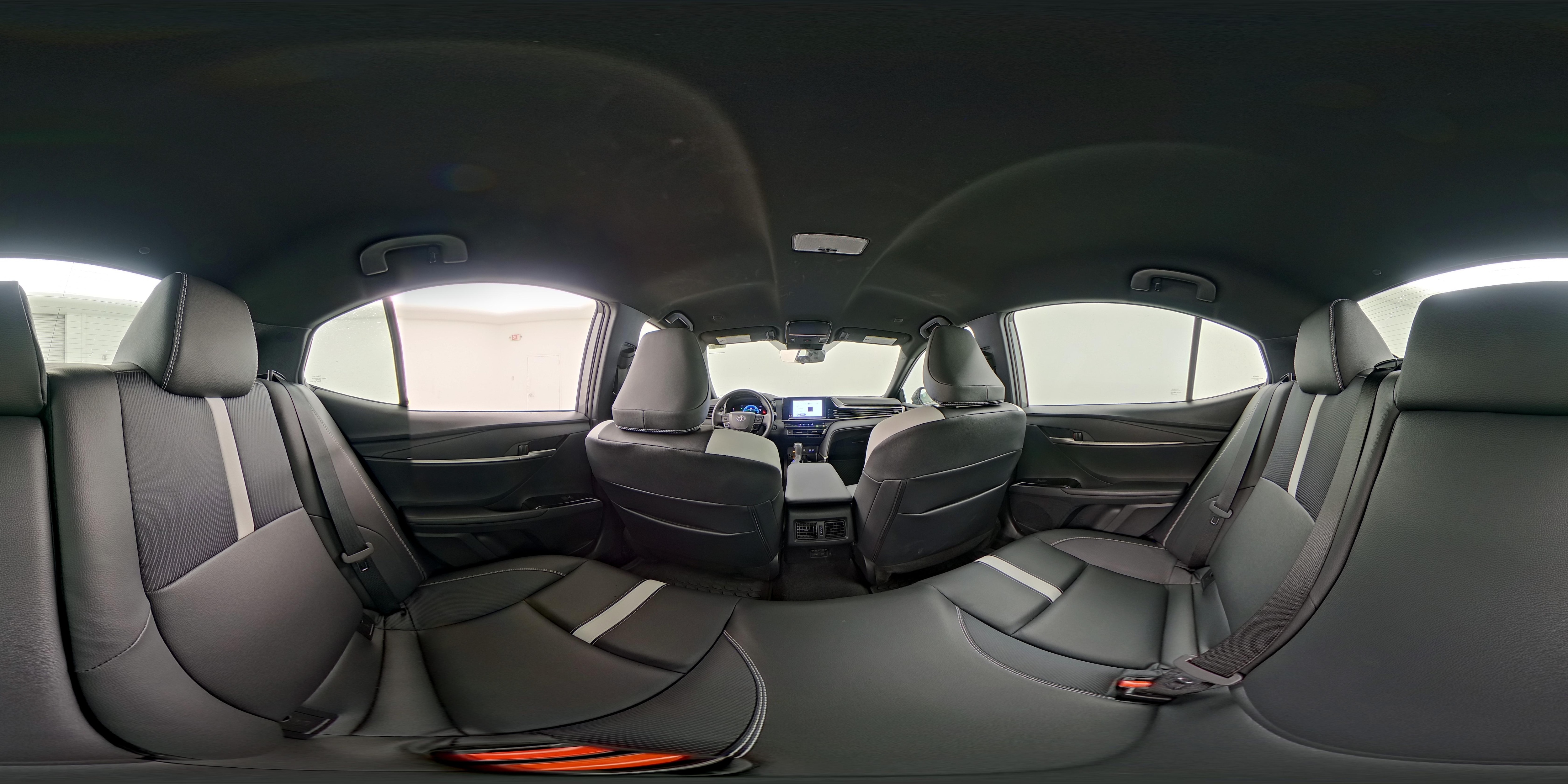 2026 Toyota Camry SE - Photo 26