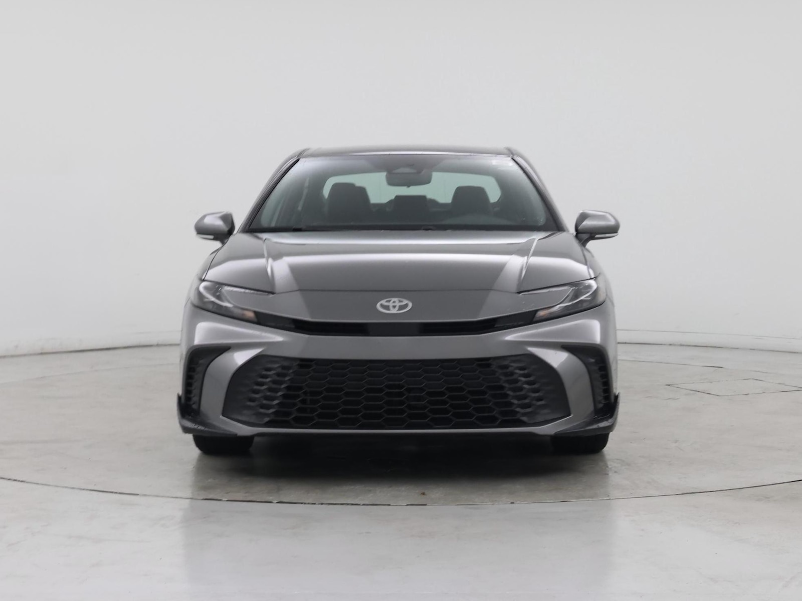 2026 Toyota Camry SE - Photo 6