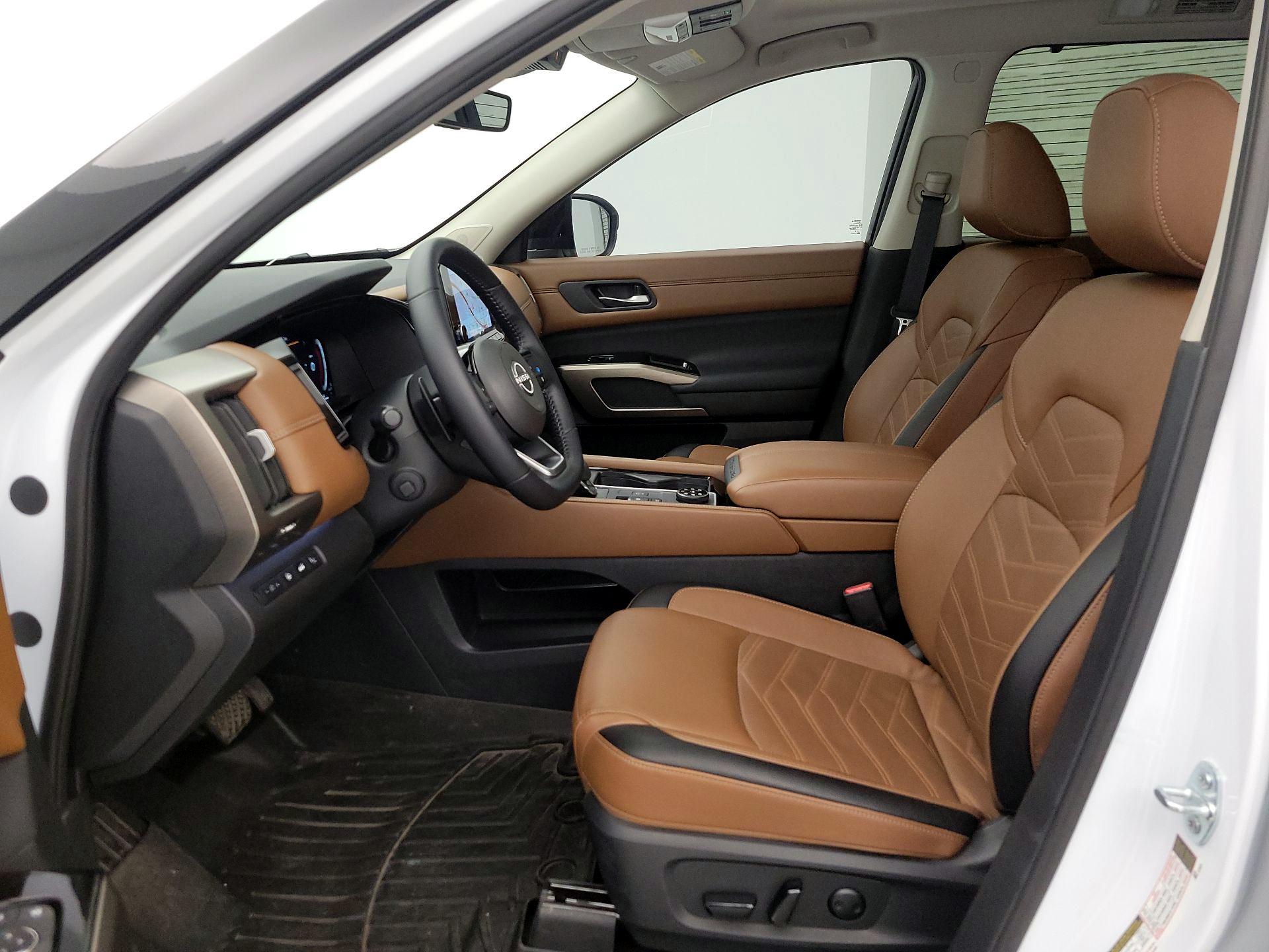 Thumbnail: 2025 Nissan Pathfinder - 11