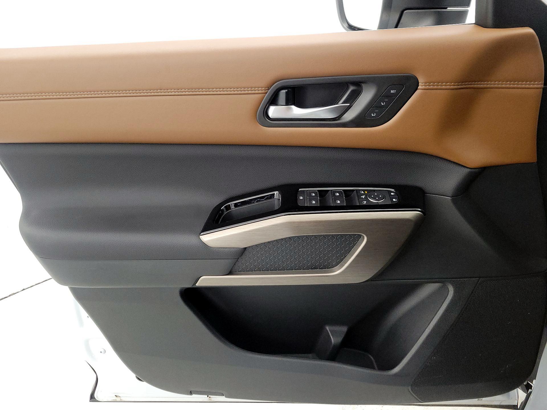 Thumbnail: 2025 Nissan Pathfinder - 12