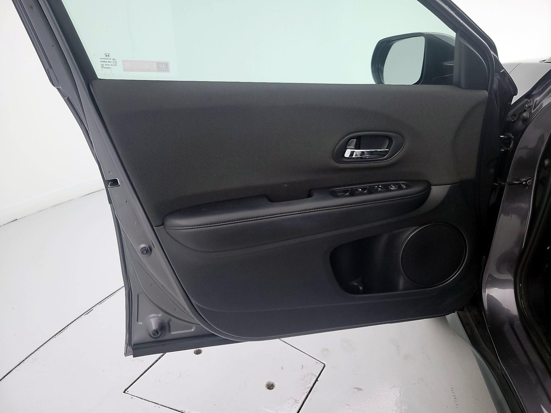 Thumbnail: 2019 Honda HR-V - 12