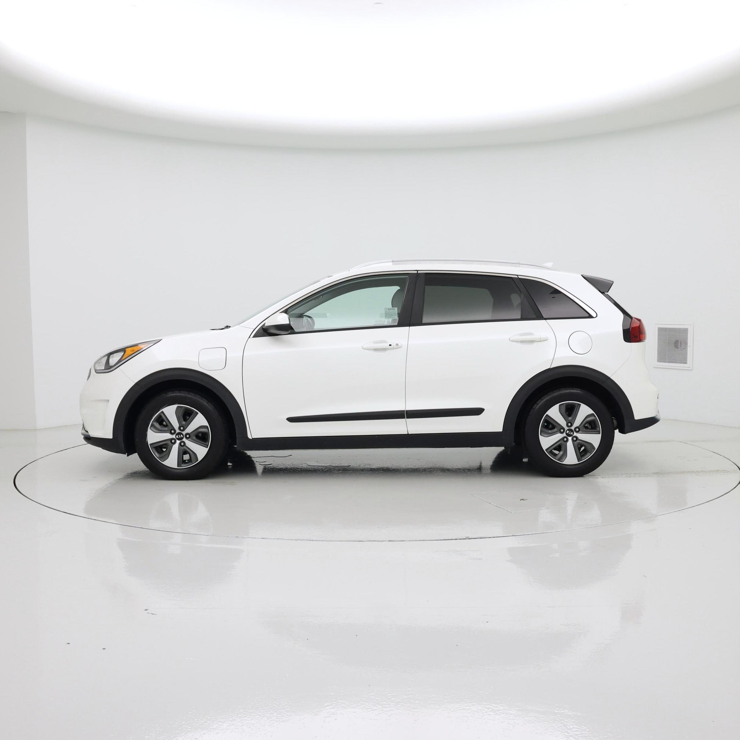 Thumbnail: 2019 Kia Niro - 3